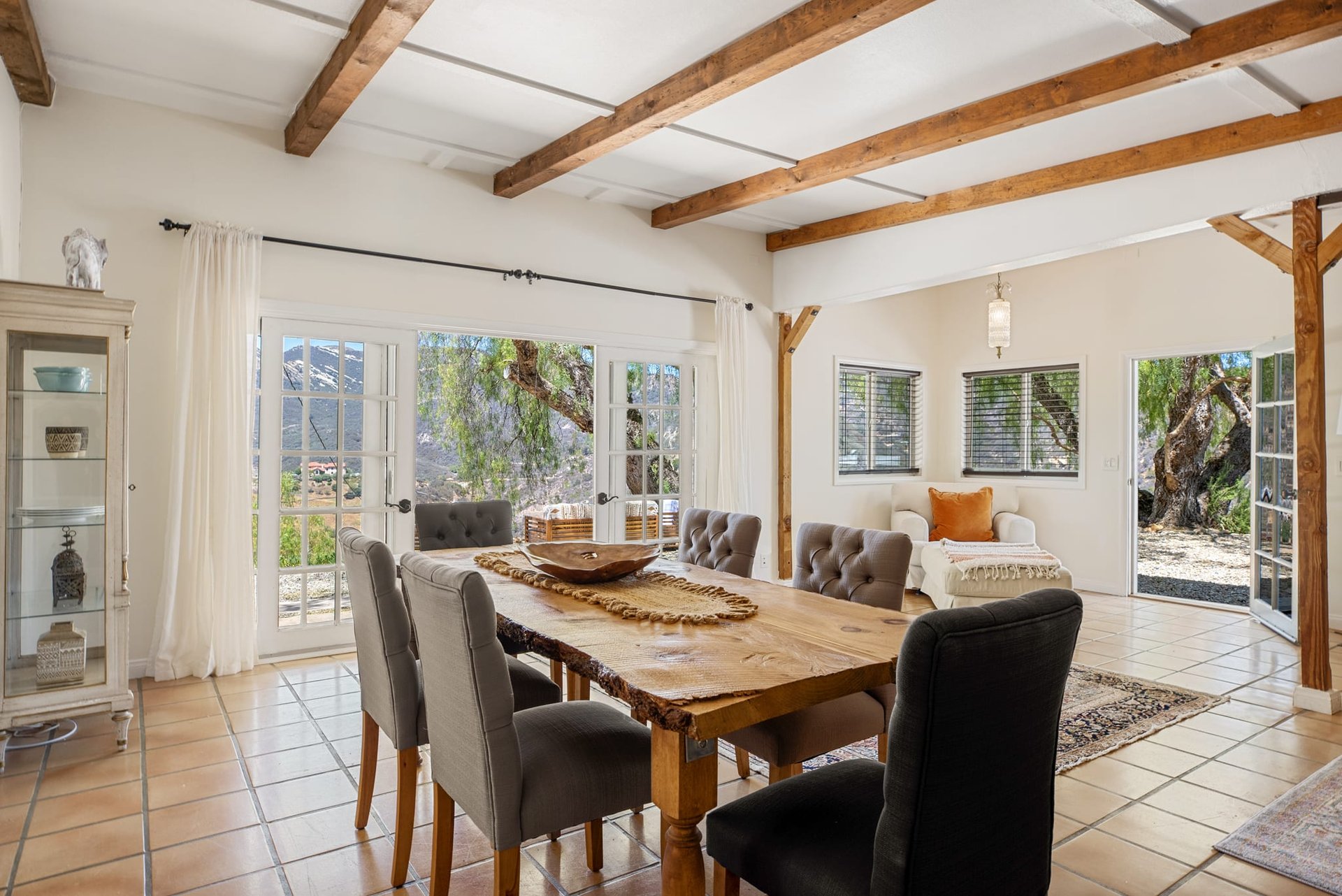 2708 Topanga Skyline Dr