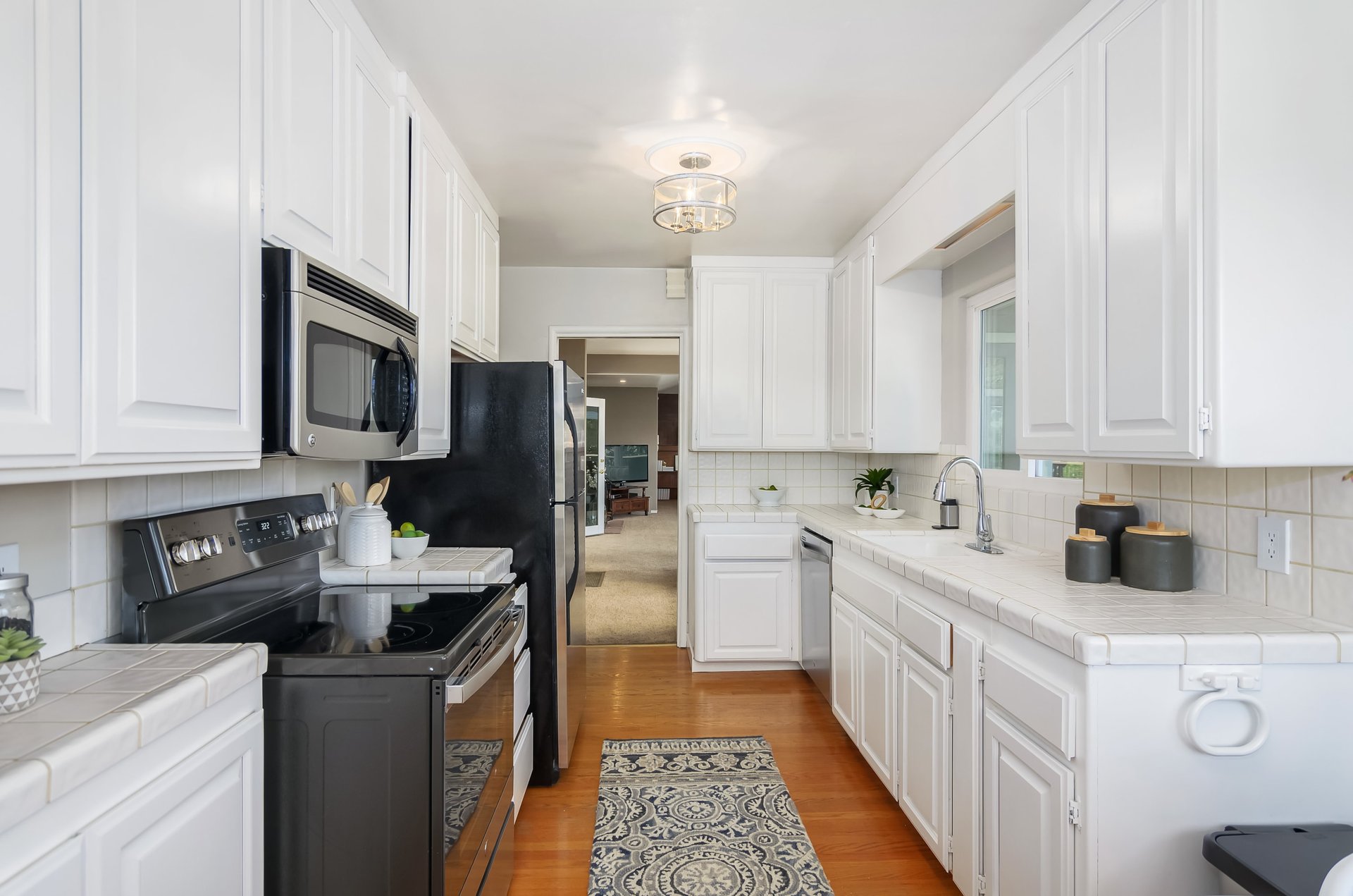 33 Crest Rd