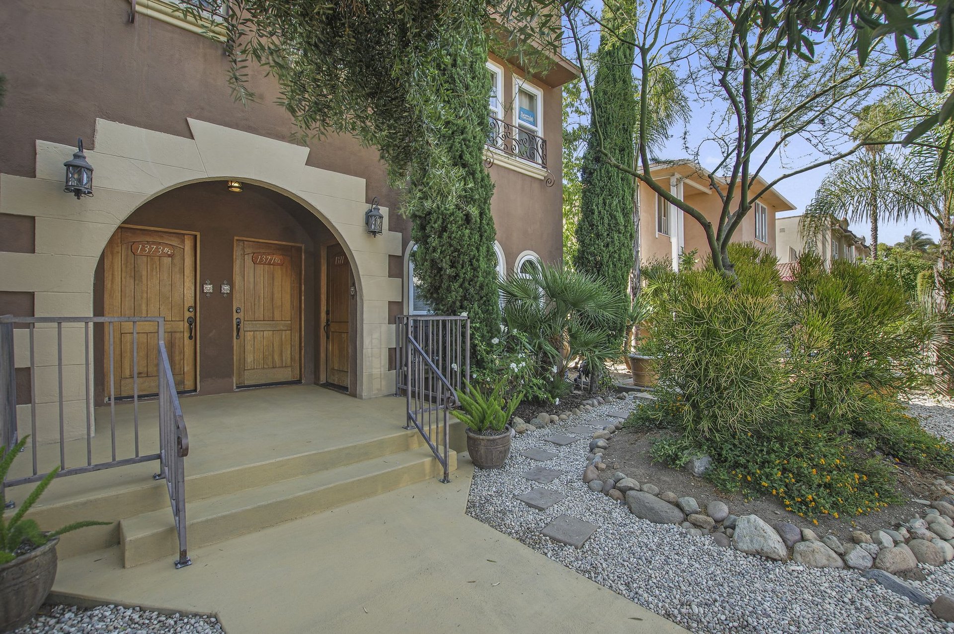 Excellent Opportunity. 5-Units at Strong Current 5.6% Cap in Wilshire HIghlands