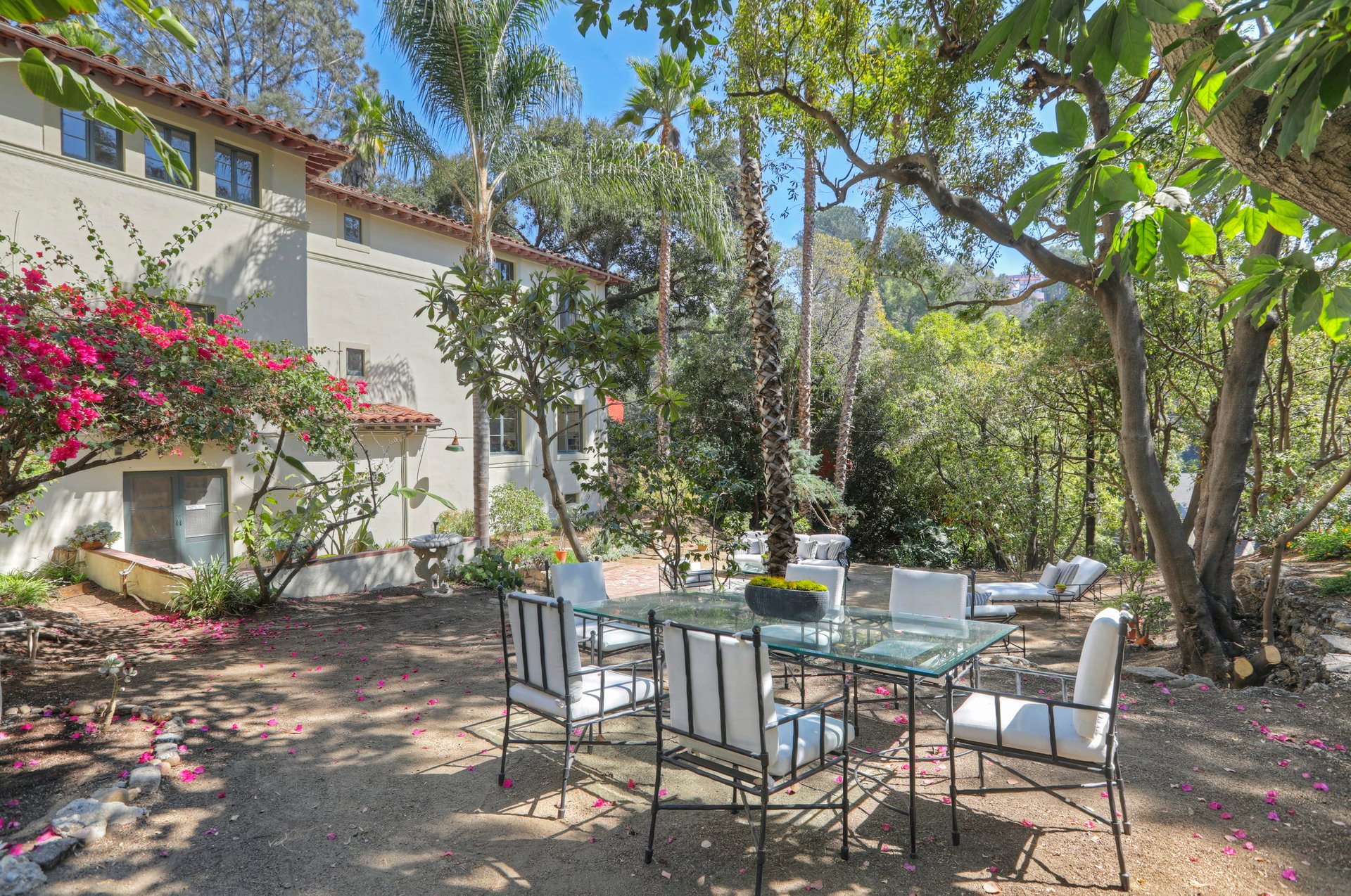   3124 Belden Dr