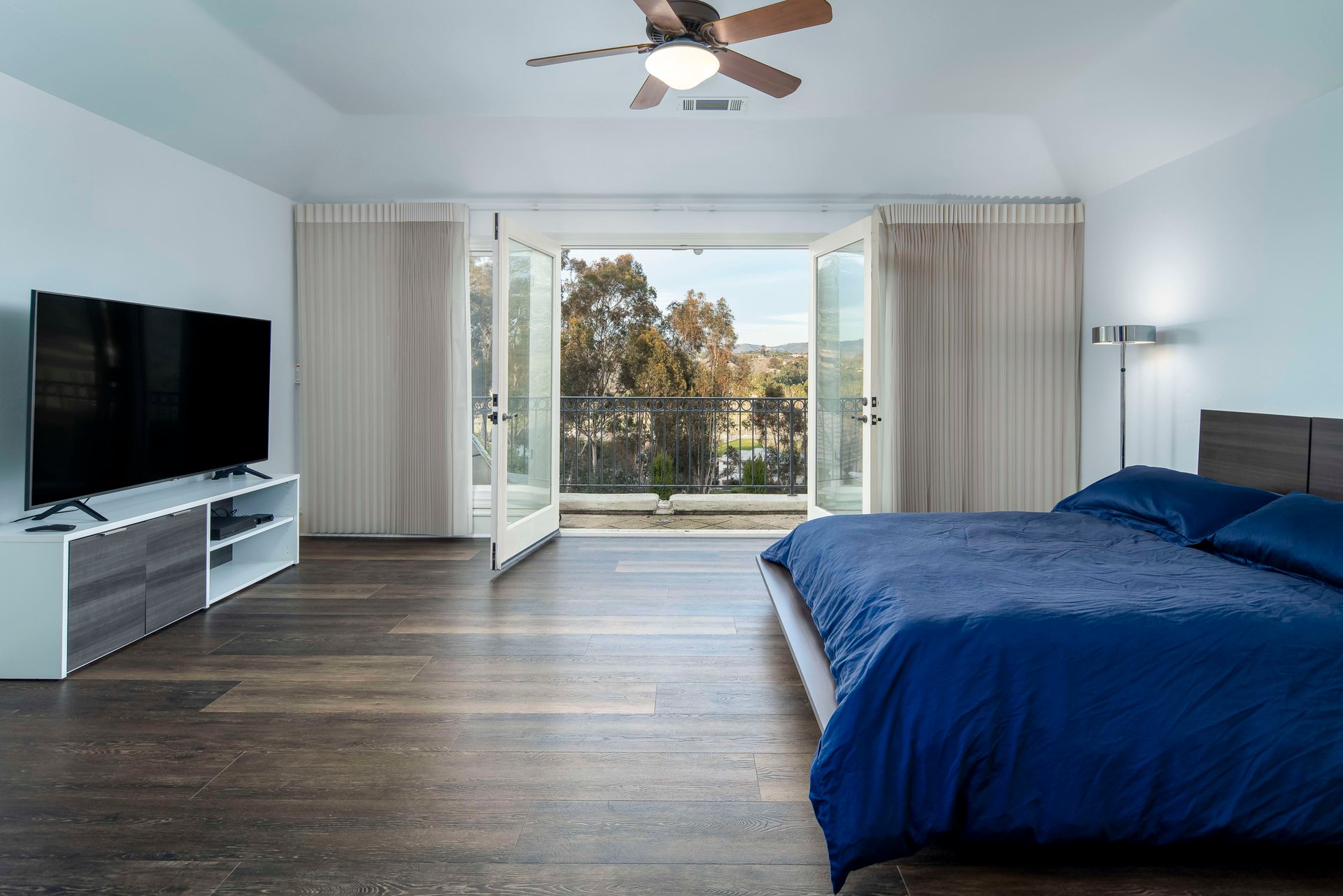 THE ICONIC FAIRBANKS RANCH LIFESTYLE