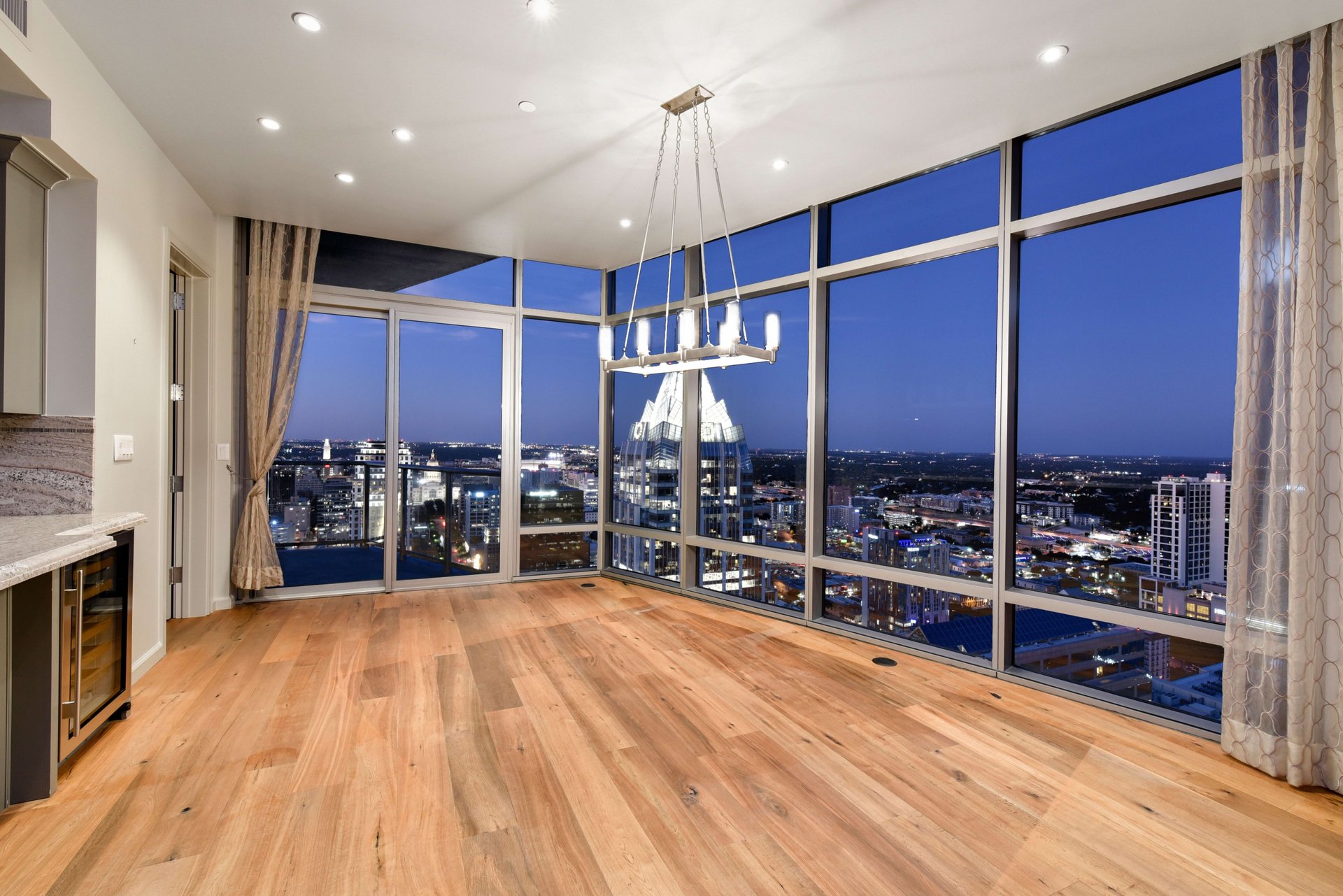 200 Congress Ave #38NE