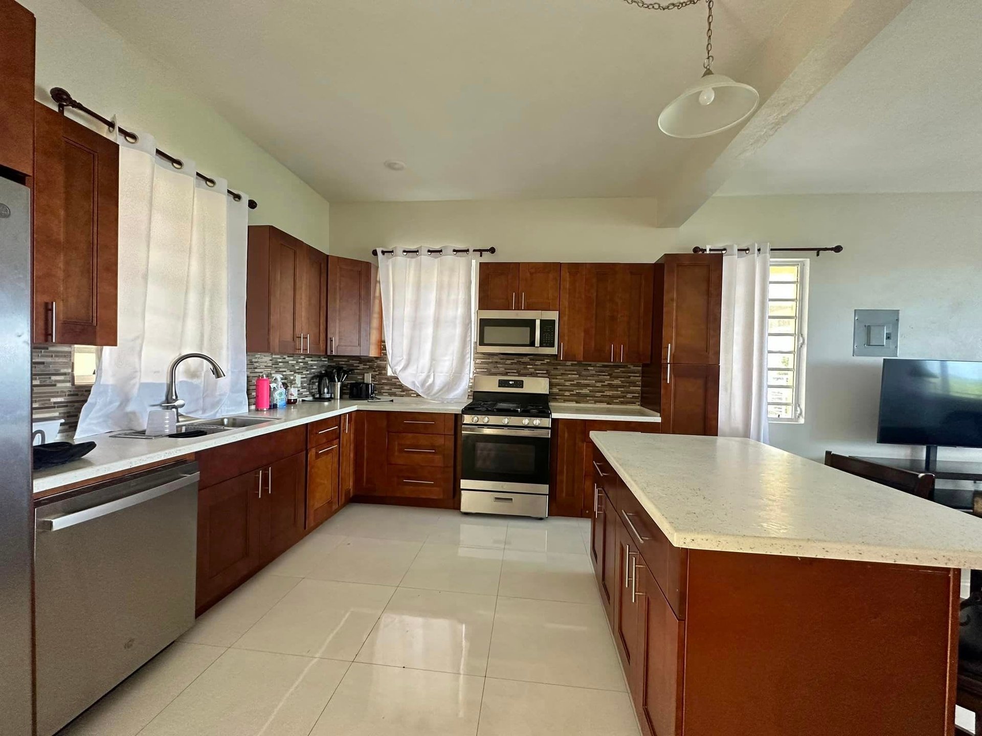 849 Belle View 2 Bedroom Apartment