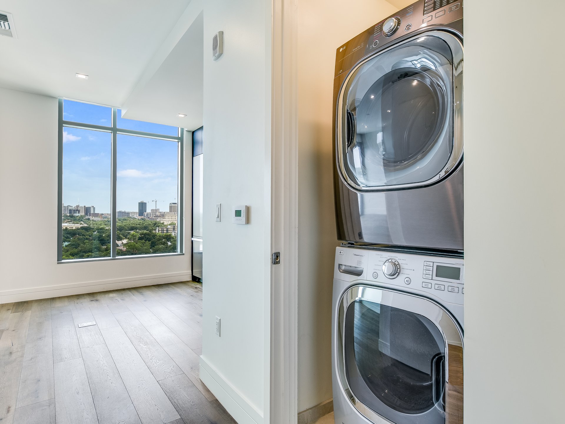 Fifth & West, #1506