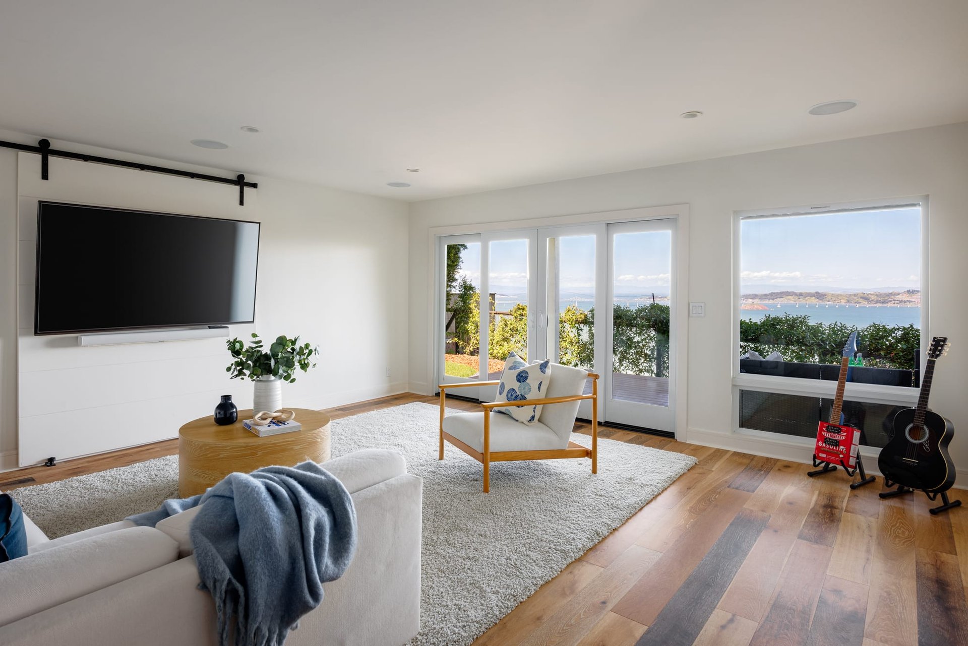 Sweeping Views Across the Bay