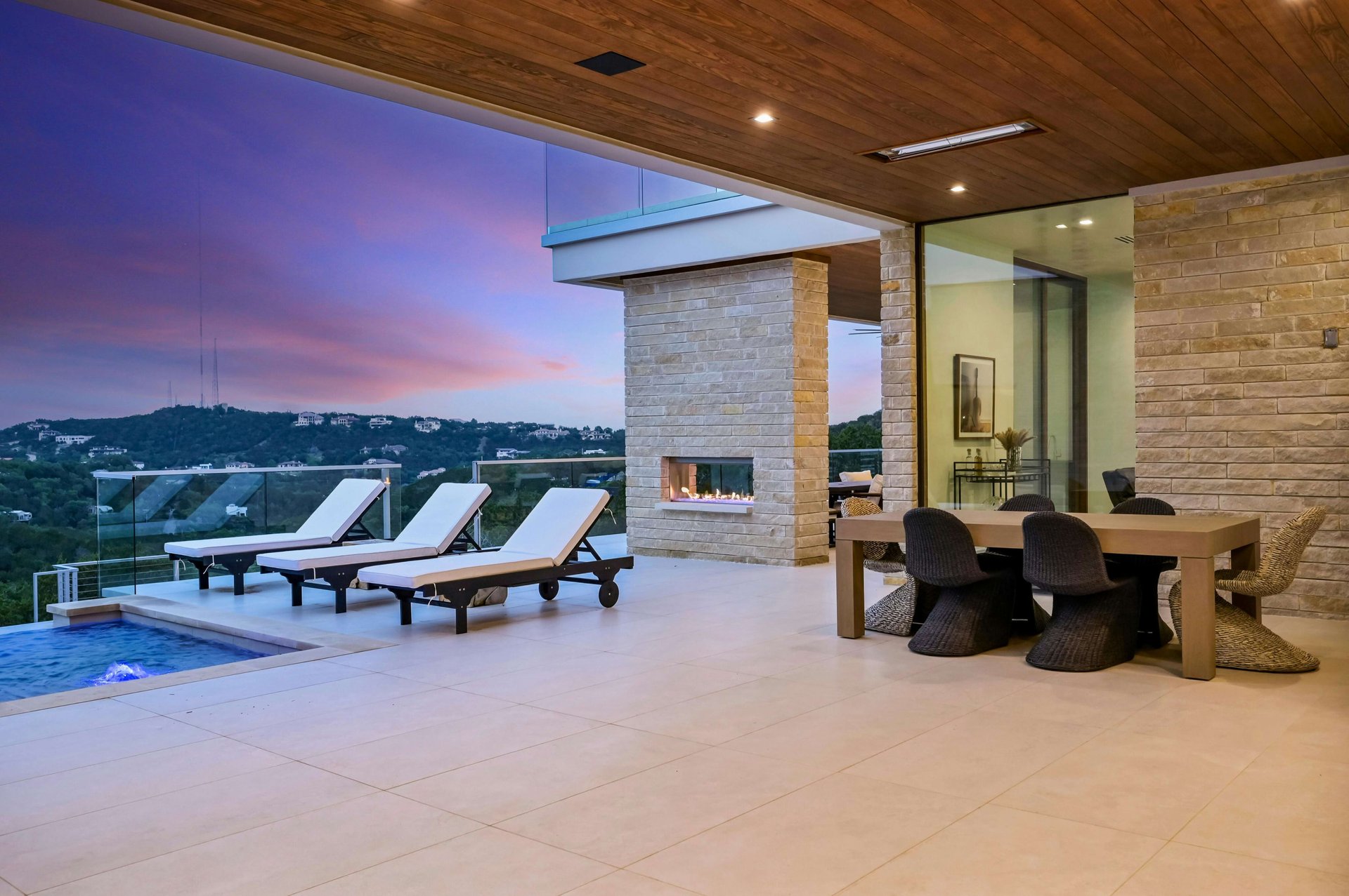 2 Valbella Drive