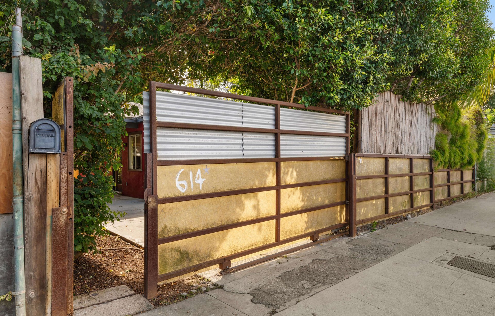 614 Brooks Ave, Venice