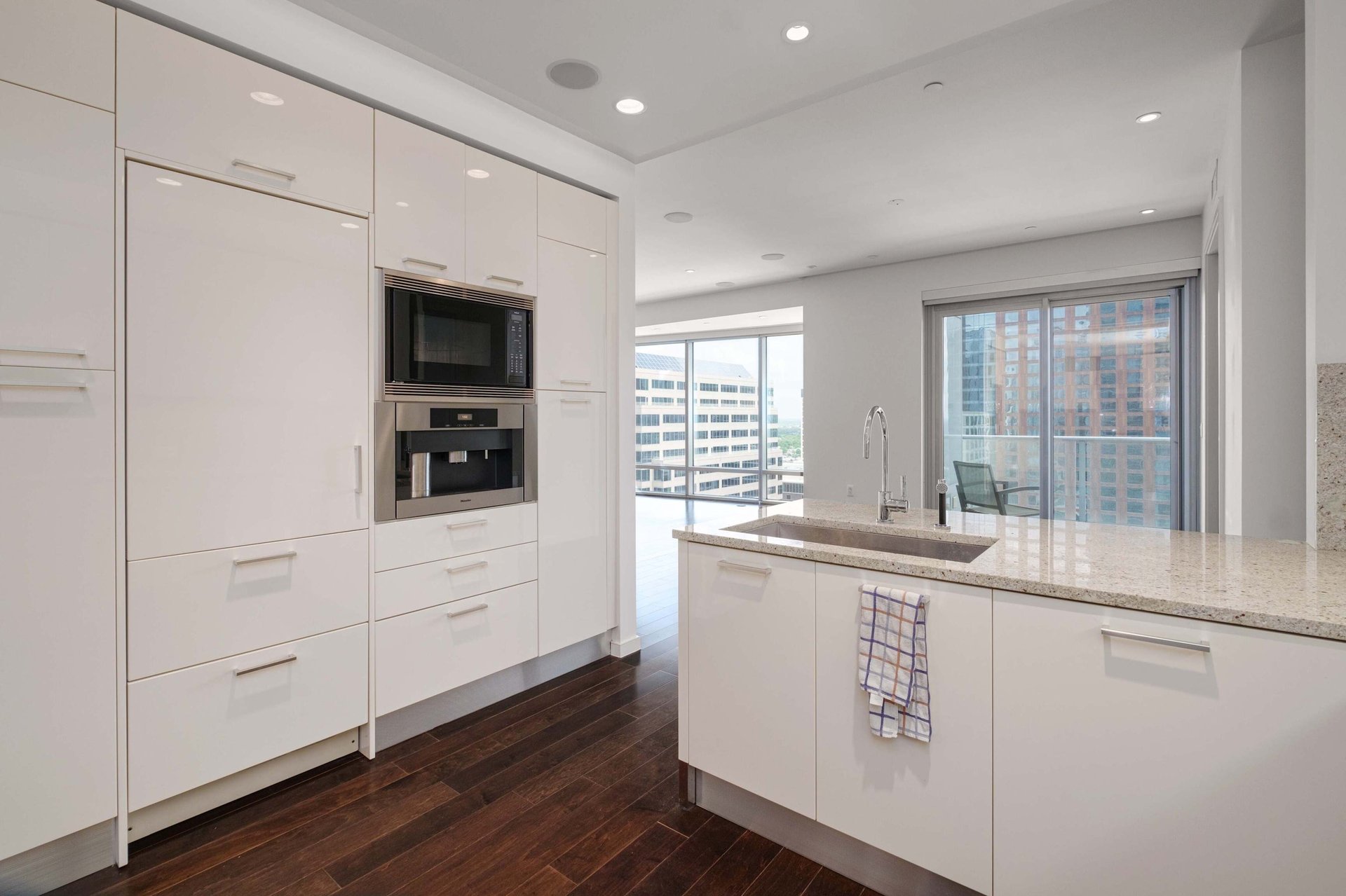200 Congress Ave #24B