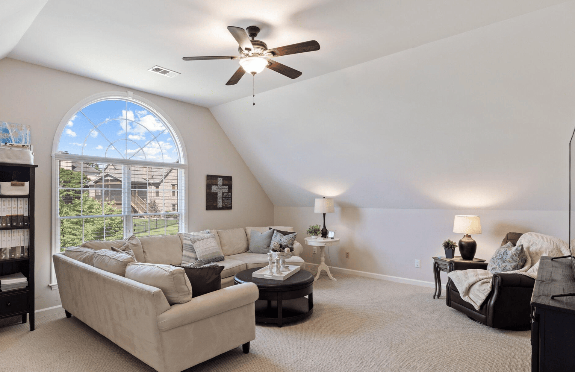 10508 Eagles View Dr