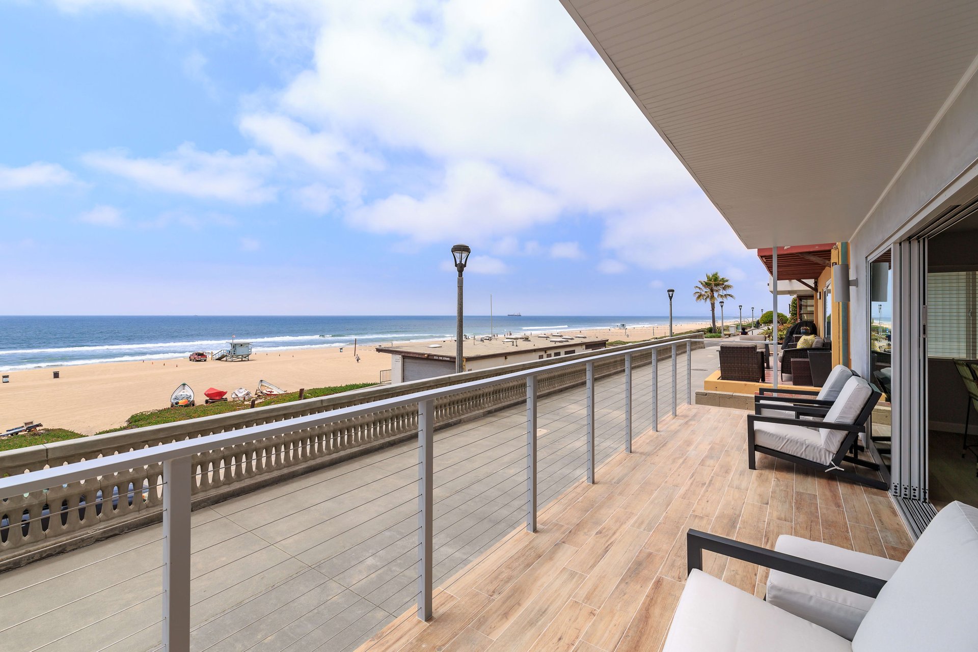 2208 The Strand