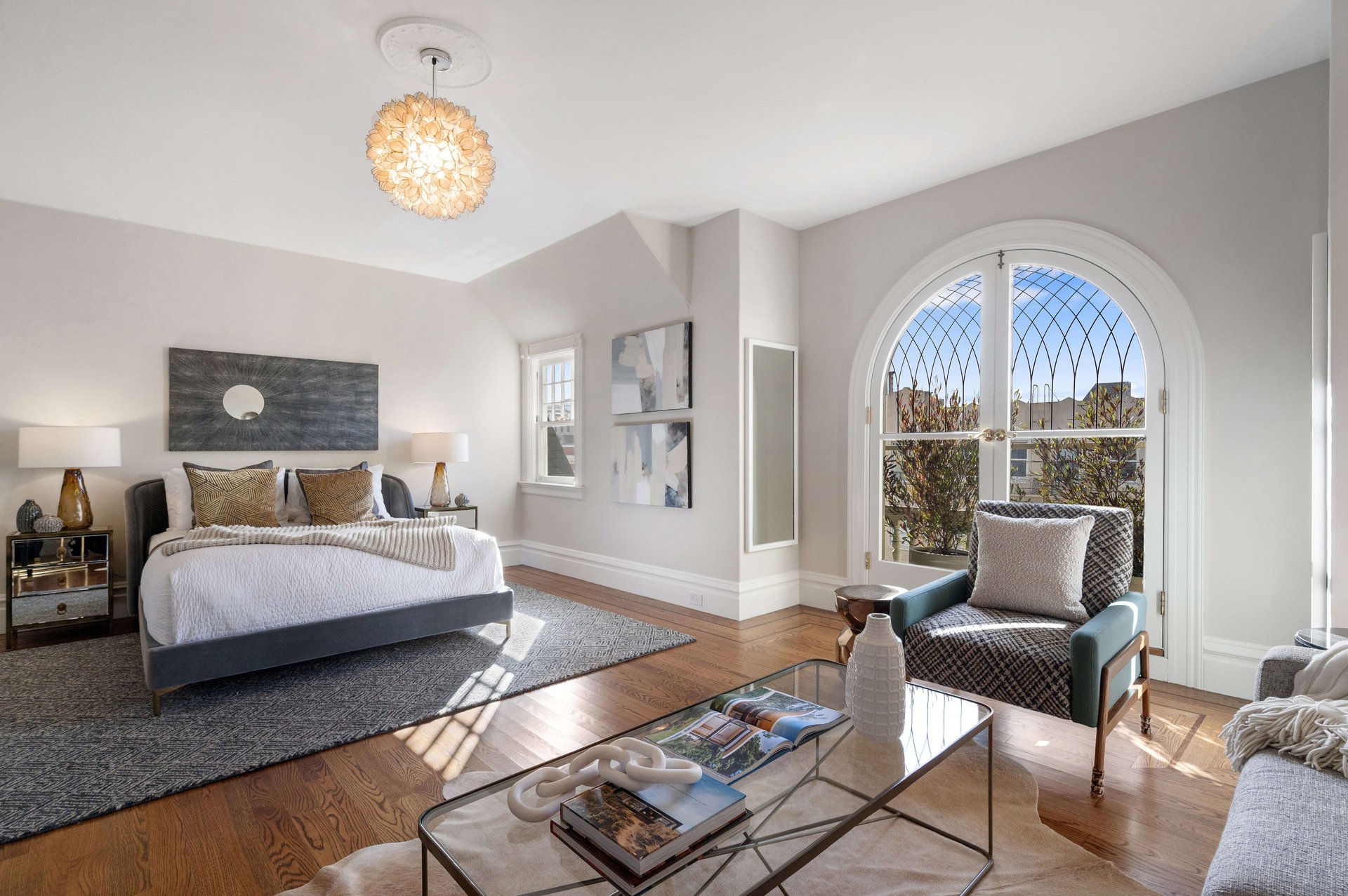 Grand Pacific Heights Home on a Coveted Flat Block between Lafayette & Alta Plaza Parks
