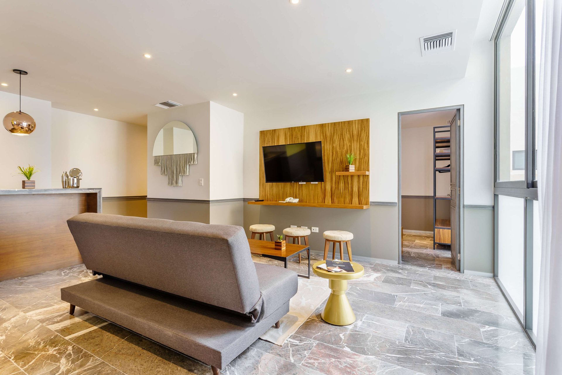  INVESTMENT ALERT Condo For Sale in Playa del Carmen 1 min from Beach