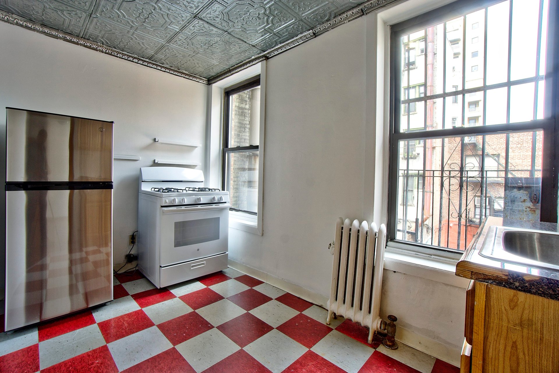 127 Henry Street #8