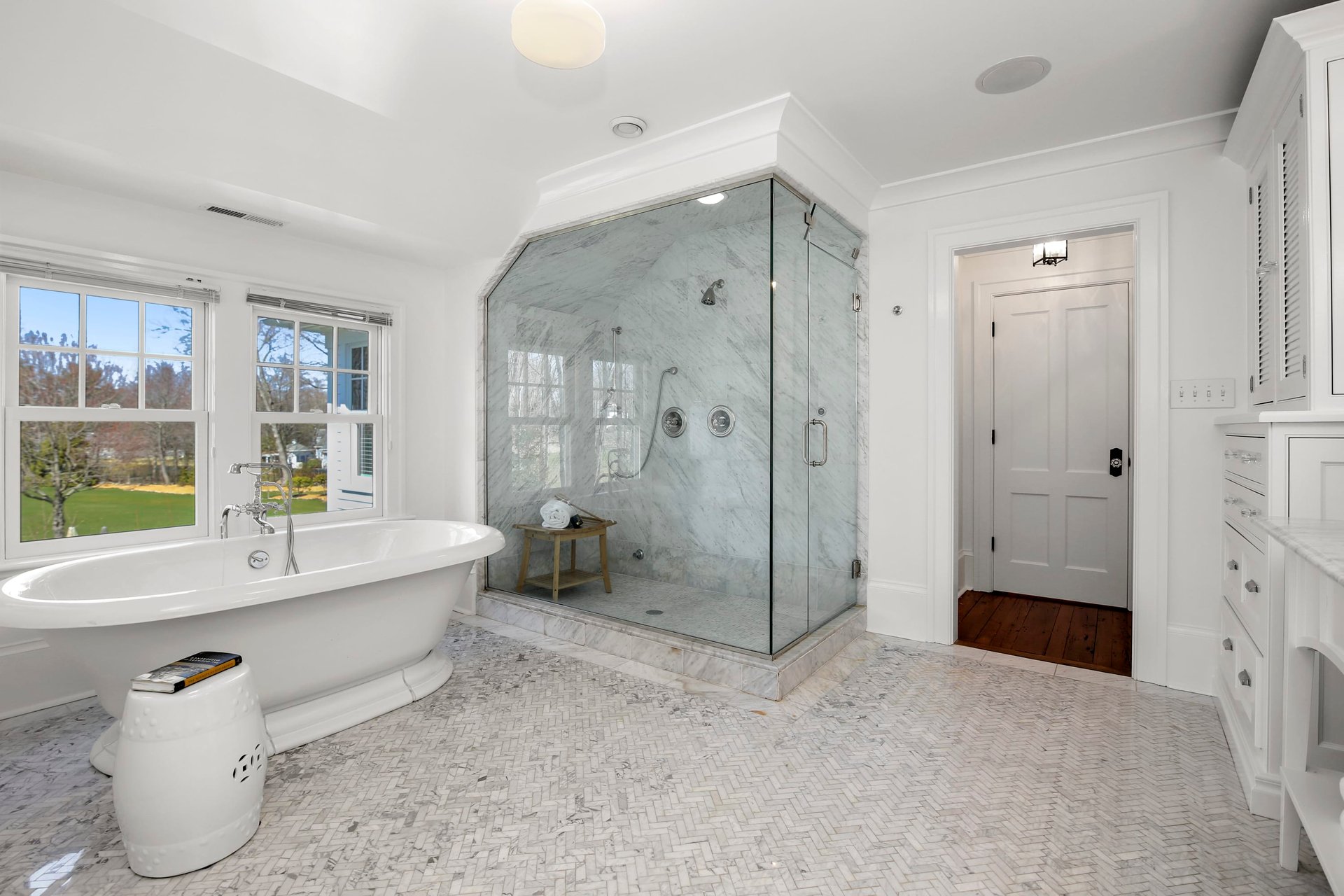 377 Greens Farms Road