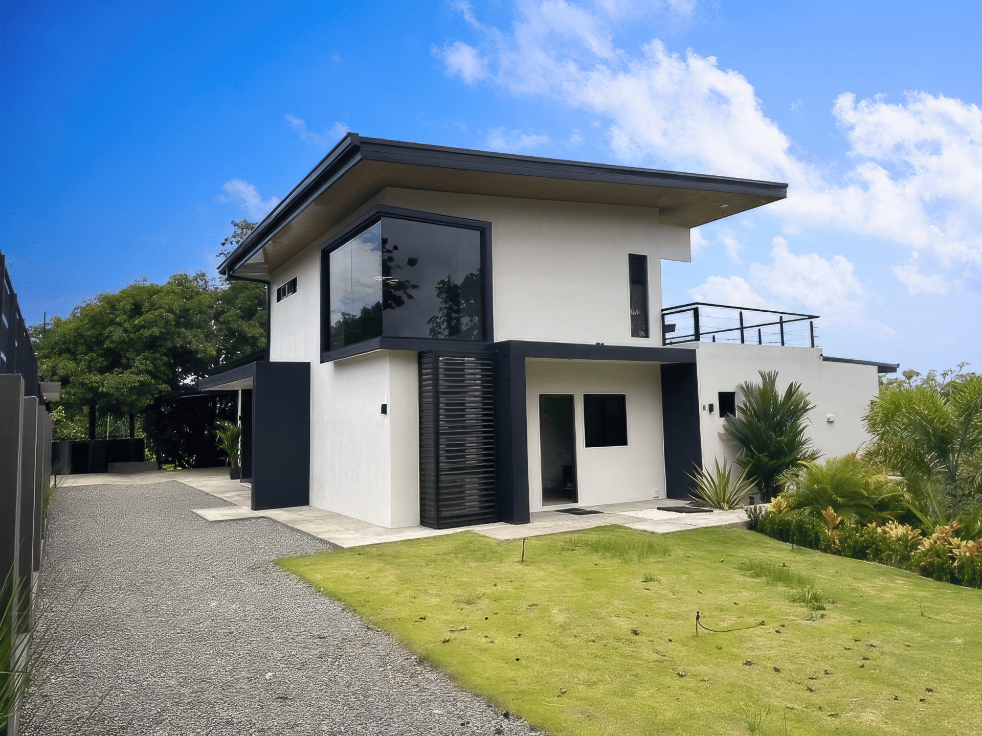 Casa Palma, Brand New Luxury 3 bedroom, 4 bathroom home with Amazing Sunset View in Quepos