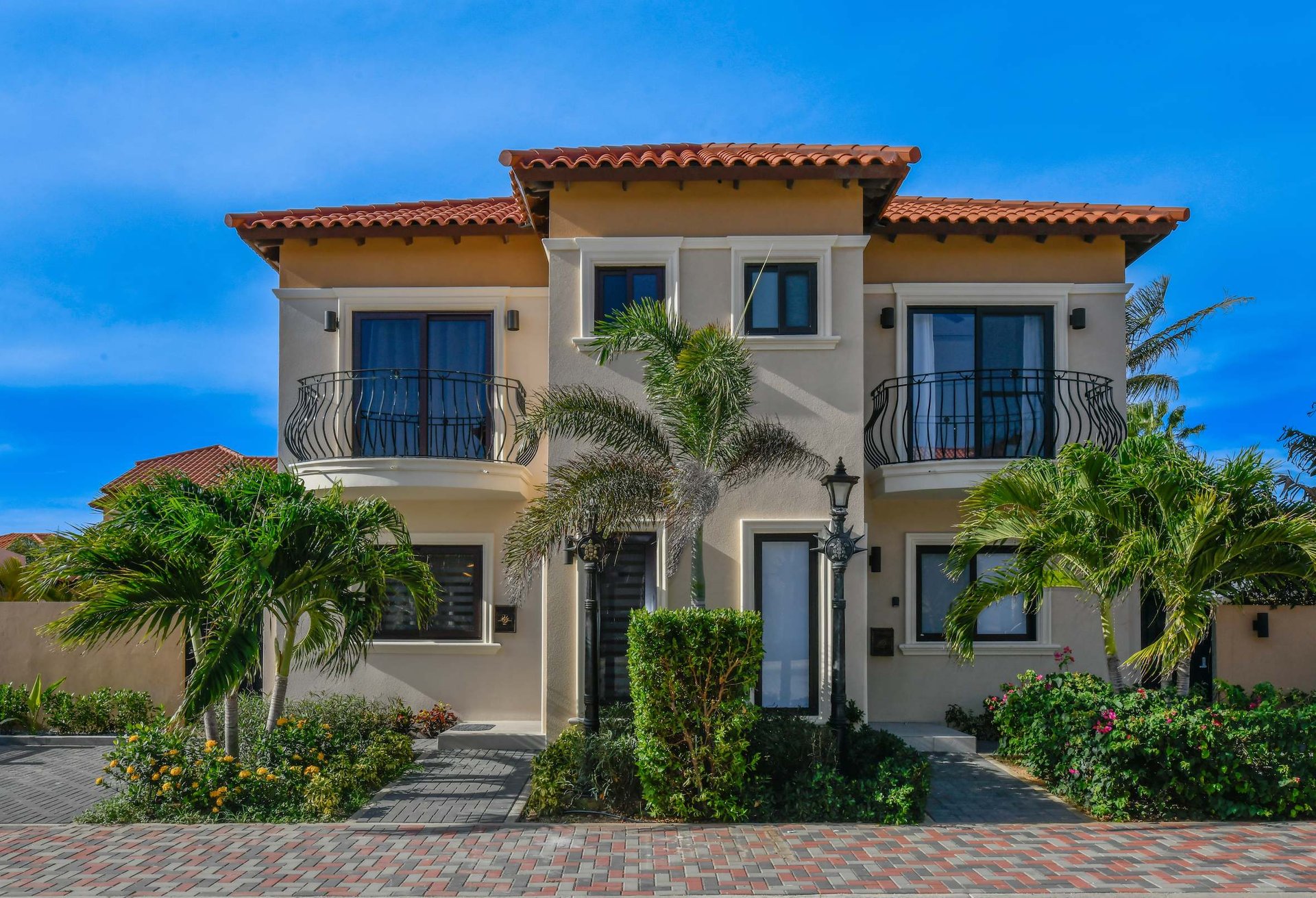 Duplex in Gold coast Unit 169 A