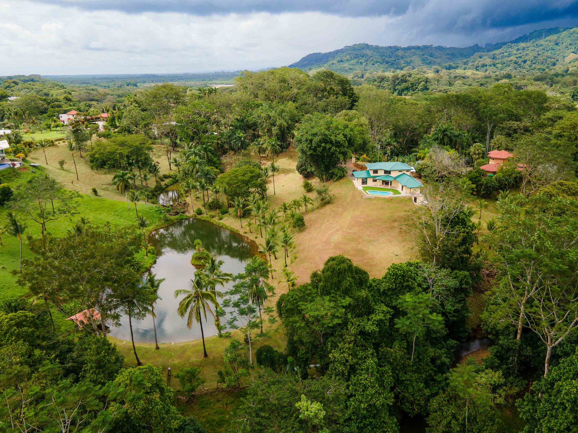 Casa Laguna In Finca Tranquila