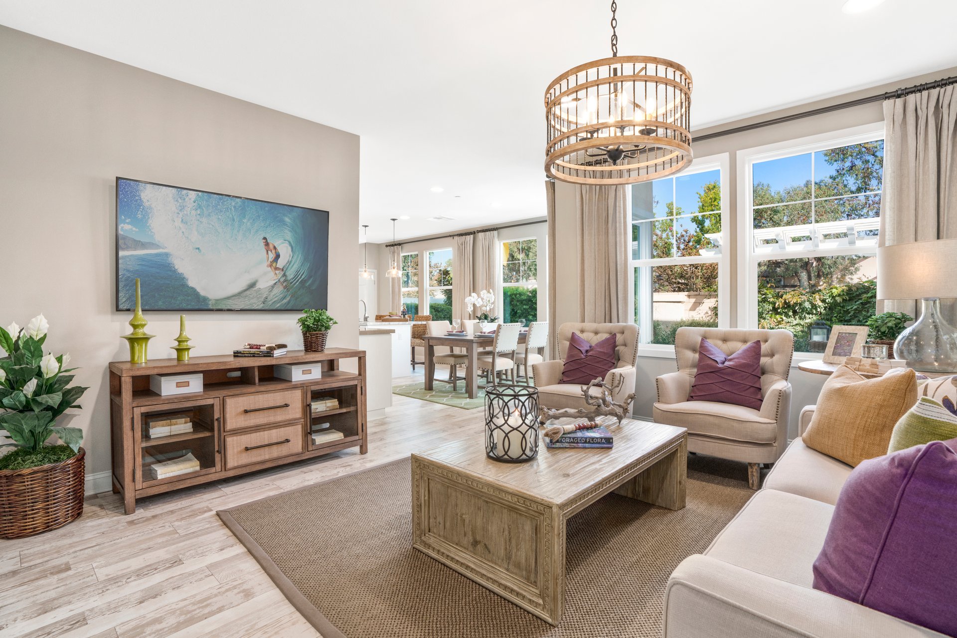 943 Aurora Ln