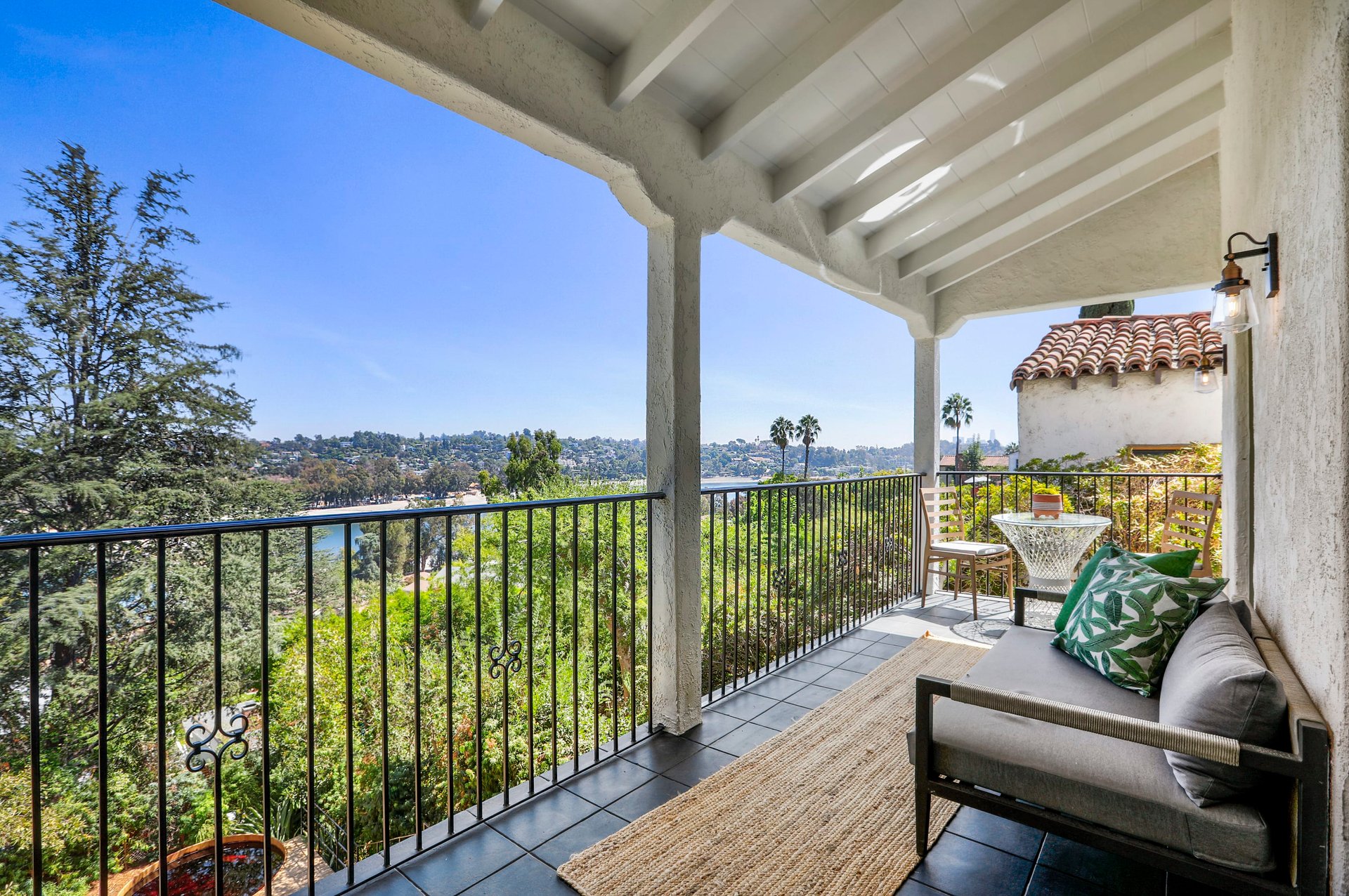  2314 Moreno Dr