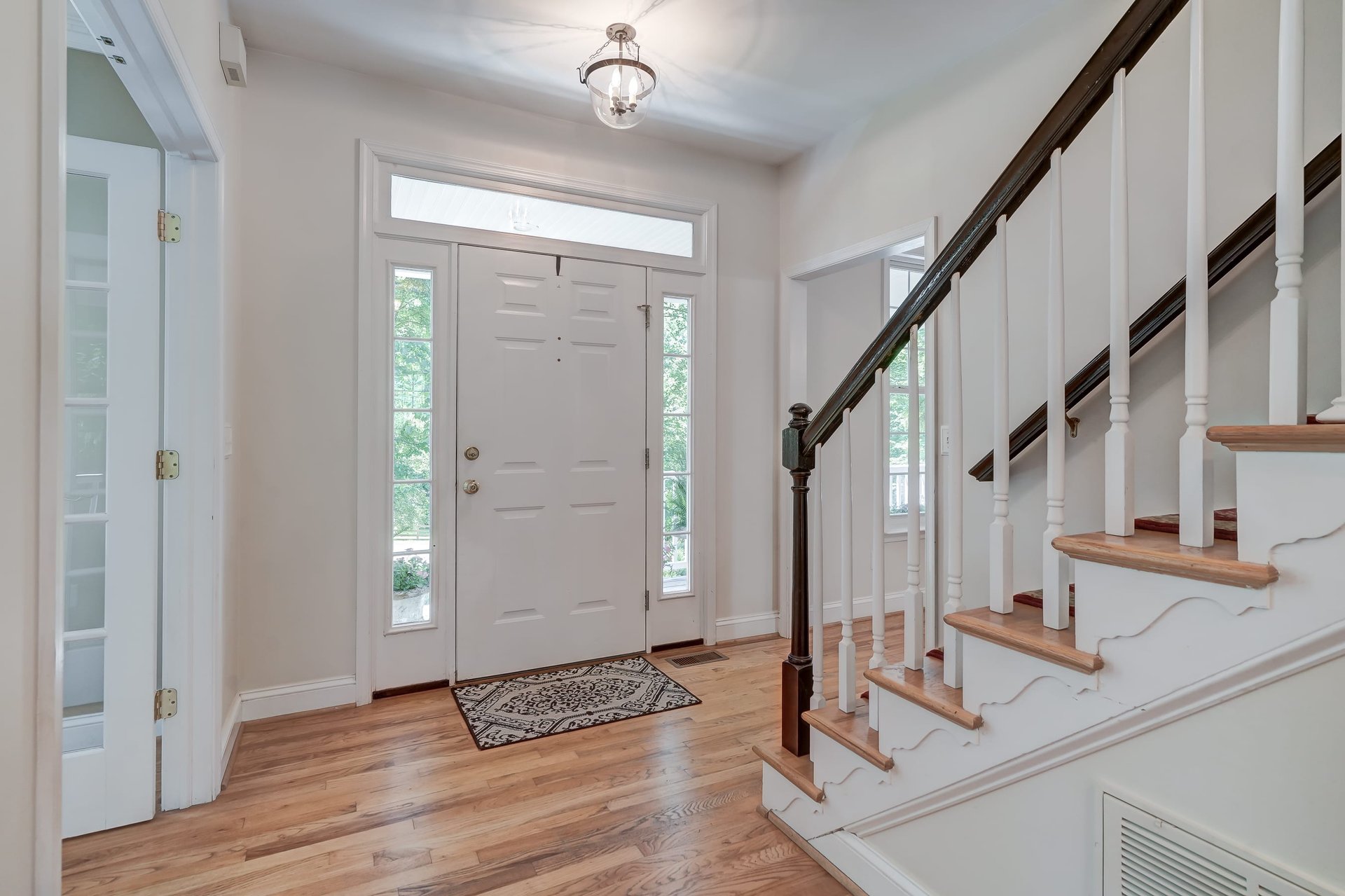 2444 MAPLE RIDGE DR