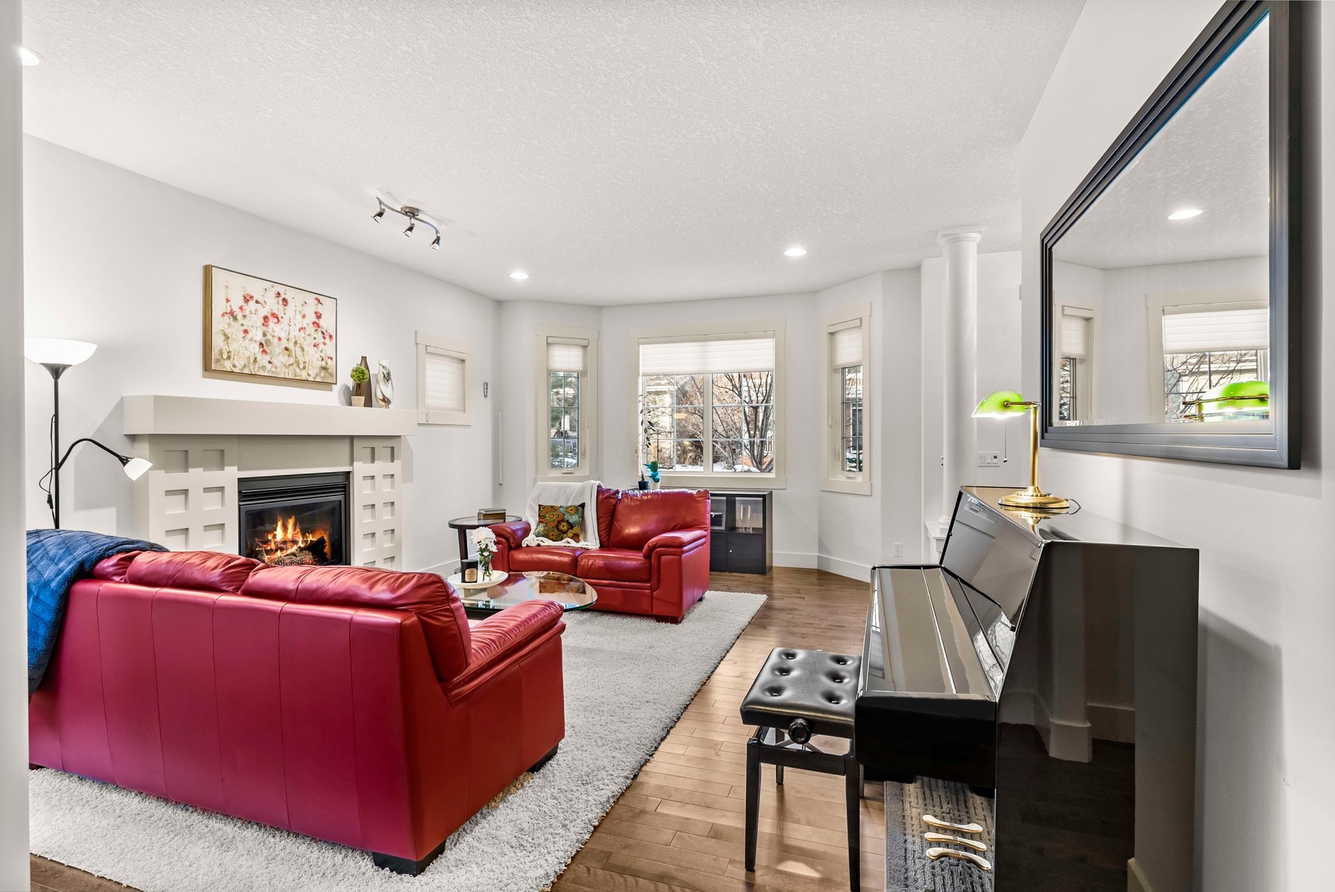 19 Tom Hoppe Mews SW