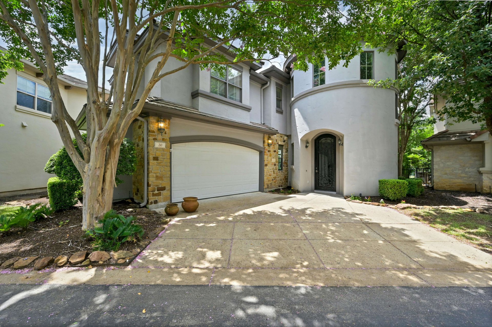 2800 Waymaker Way #20