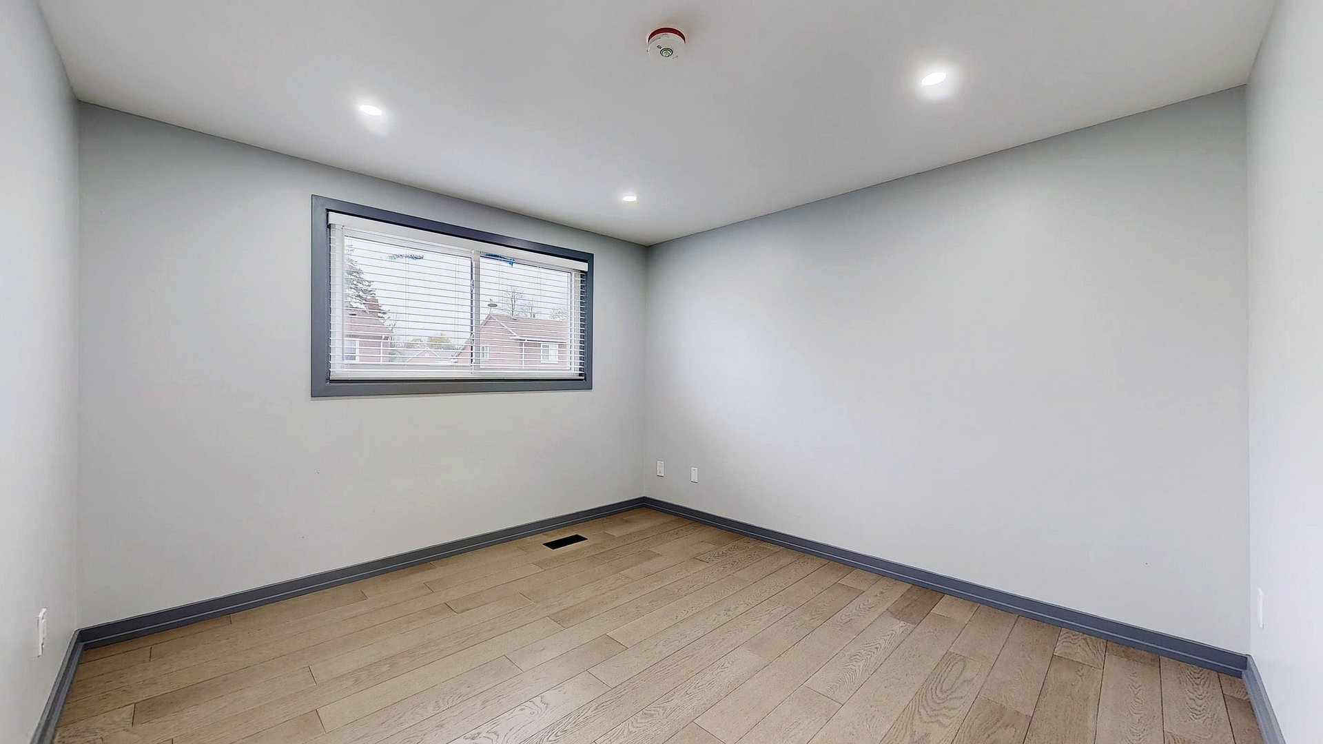 36 Jayfield Rd - Upper Unit