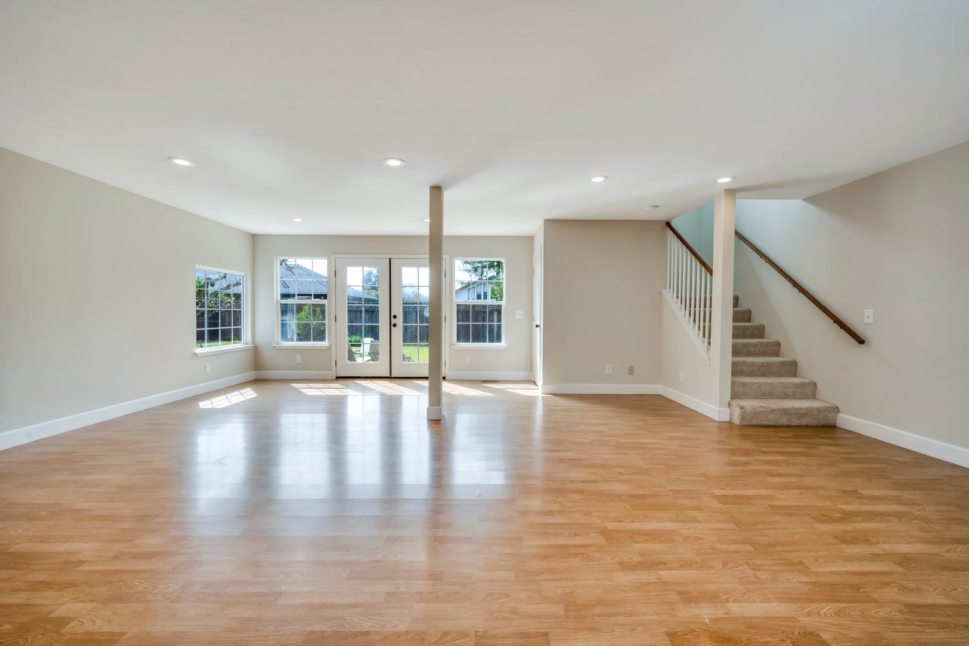 4858 Devonshire Place