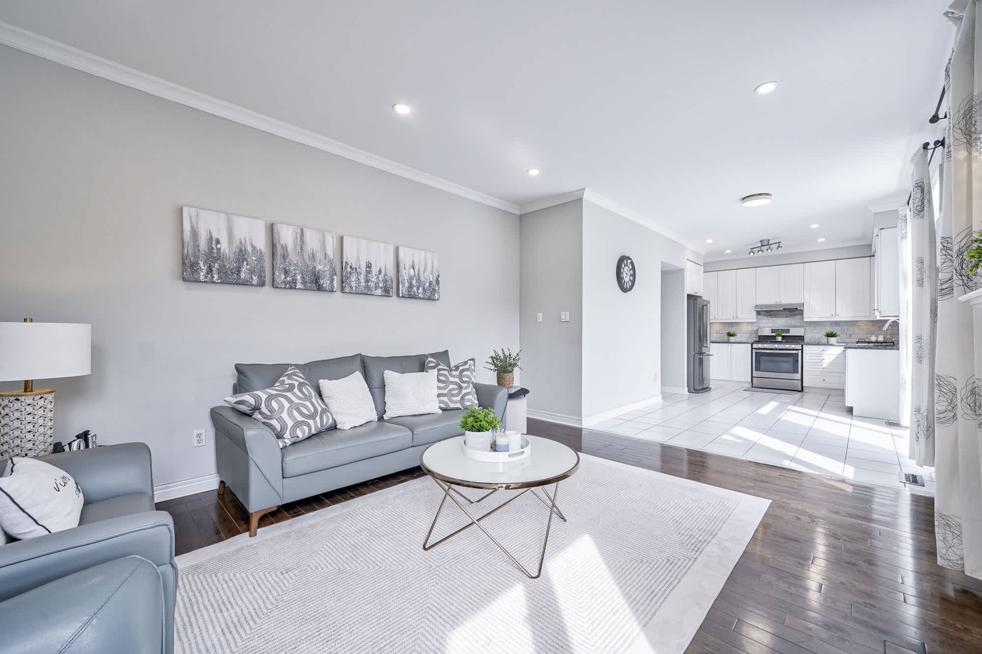 2164 Highcliffe Way