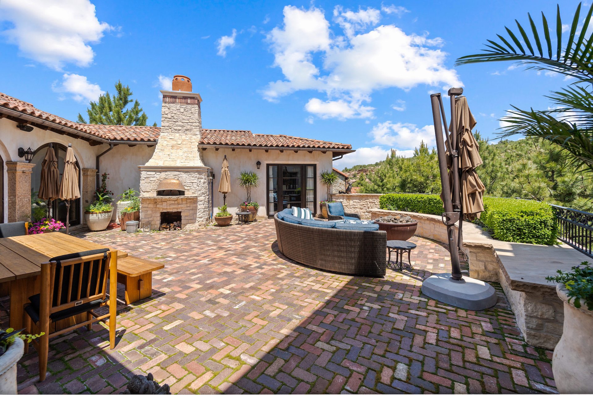7944 Dante Drive