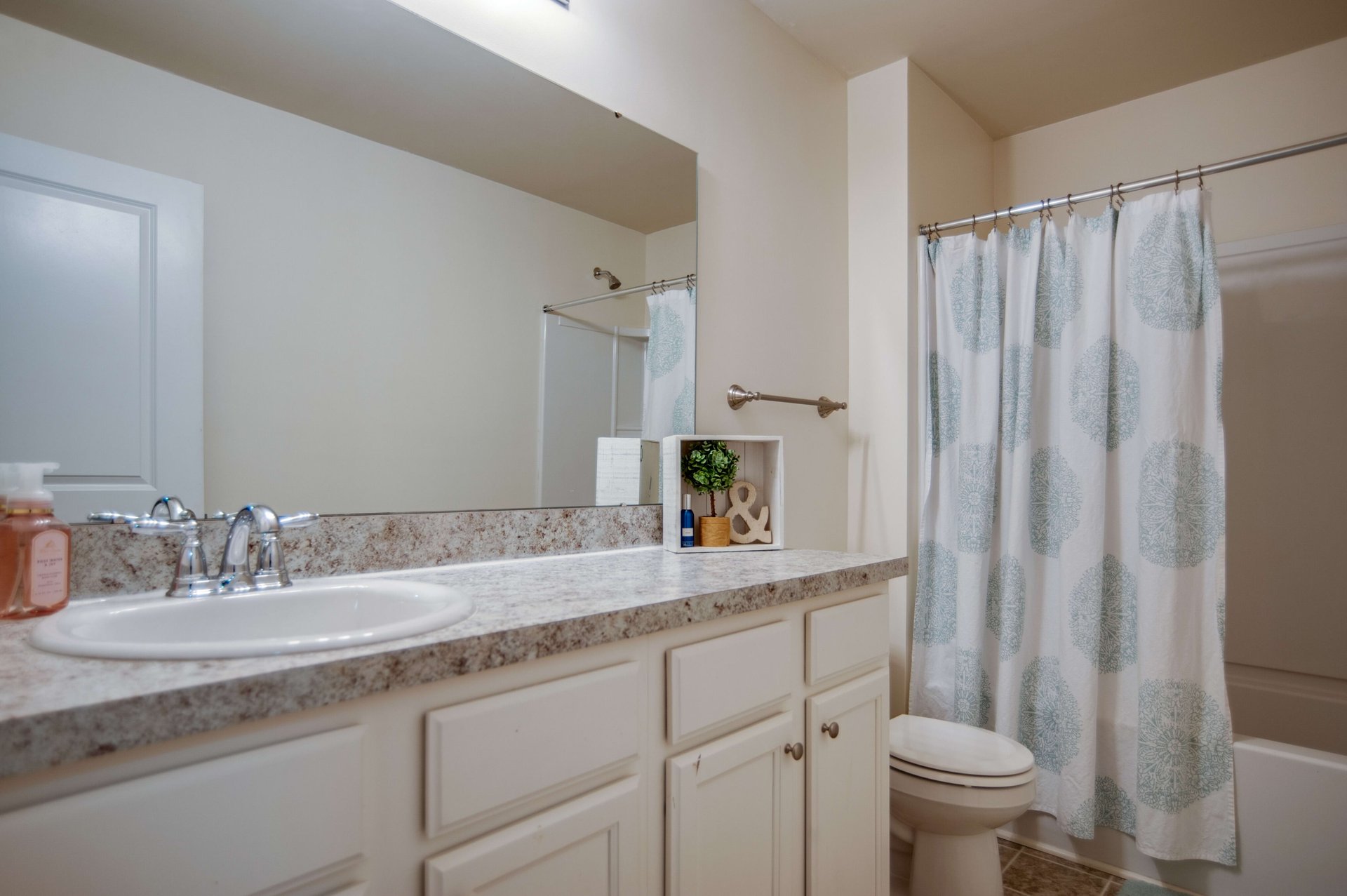 4927 Tidal Walk Dr