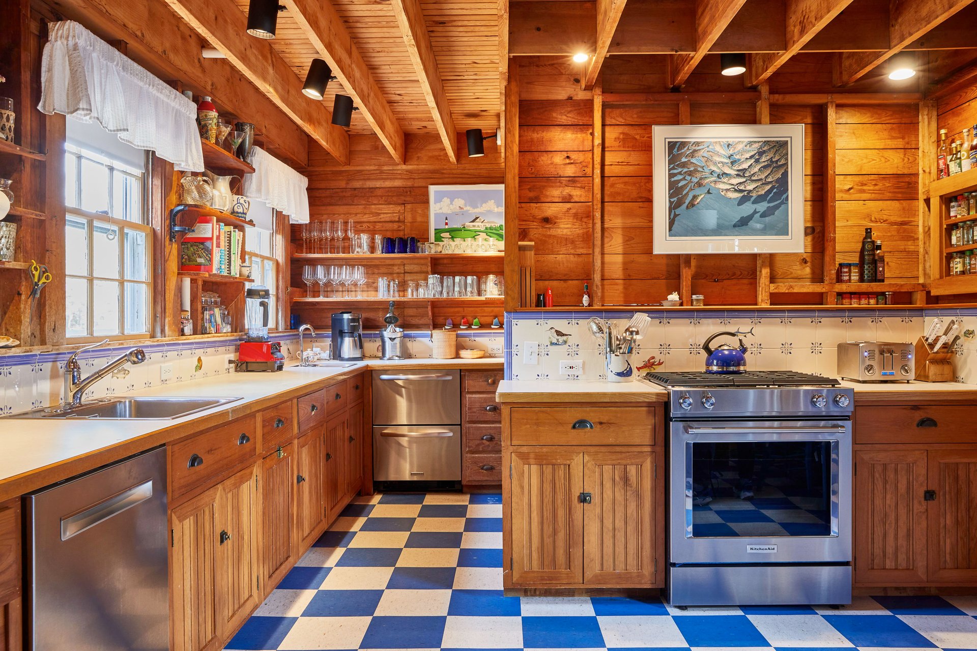 66 Hulbert Ave - Gray Goose