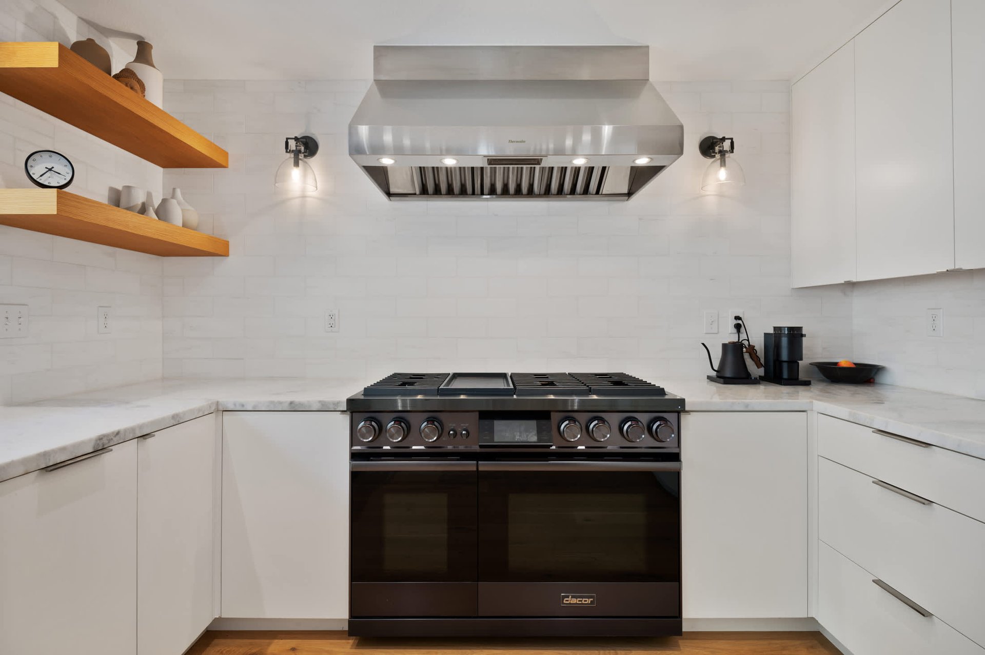 Stylish & Updated in Partridge Knolls