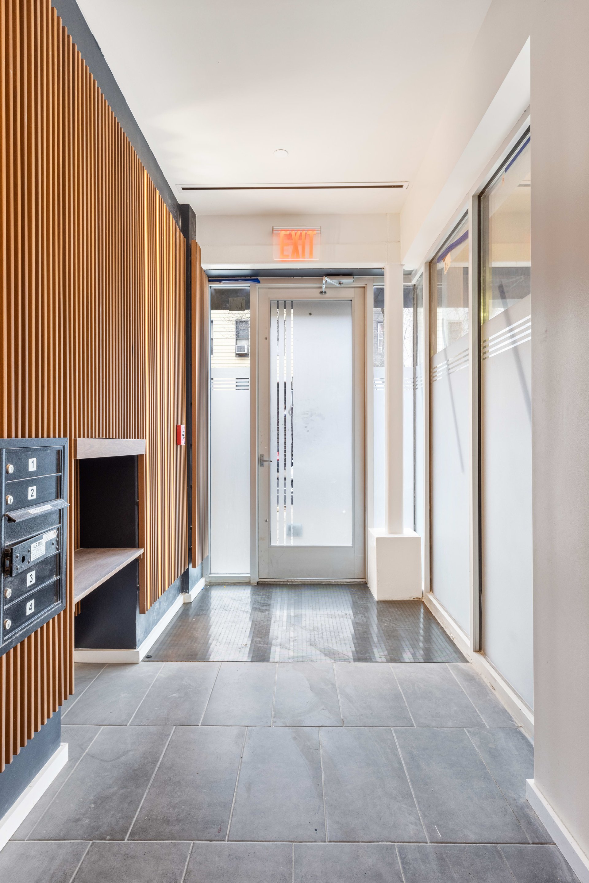 1064 Hancock Street, Unit 302