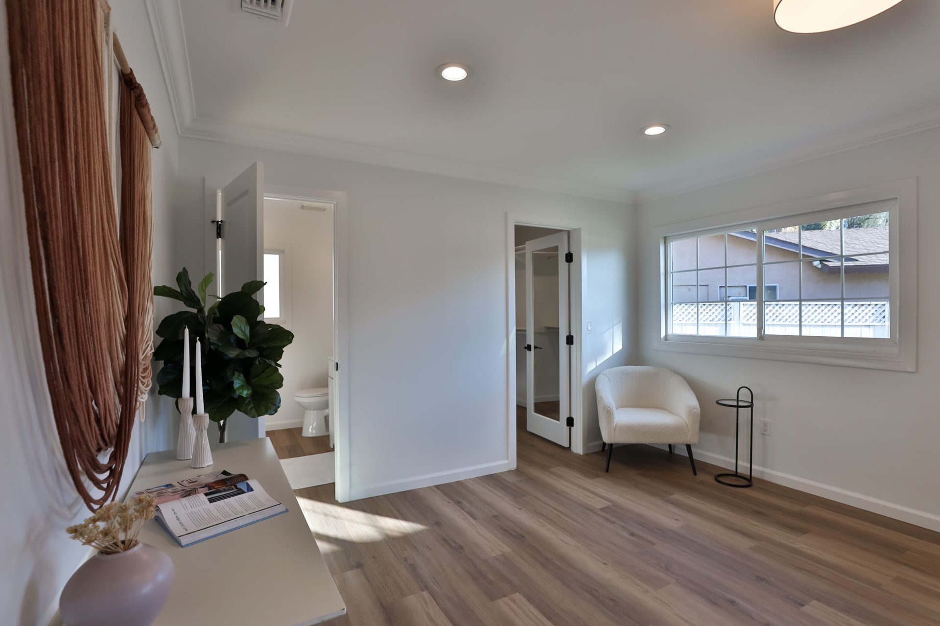 818 Eden Place