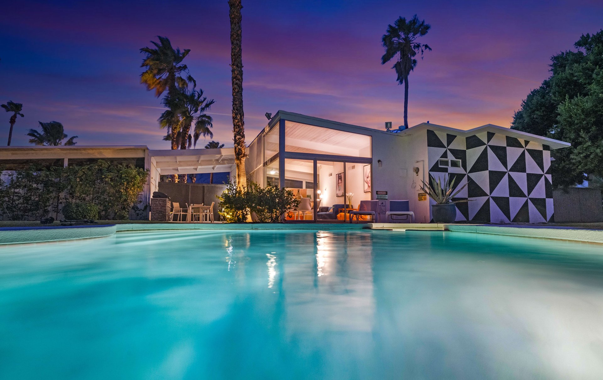 Palm Springs Classic Mid Century Modern Architecture