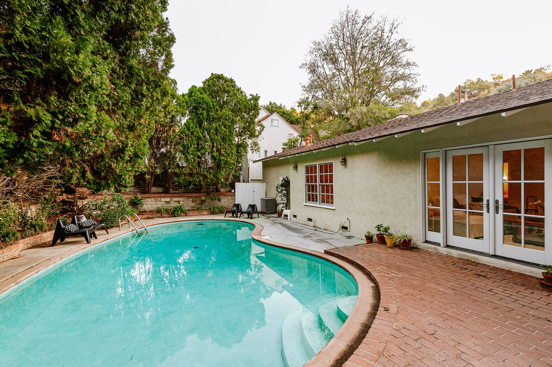 3662 Goodland Ave.
