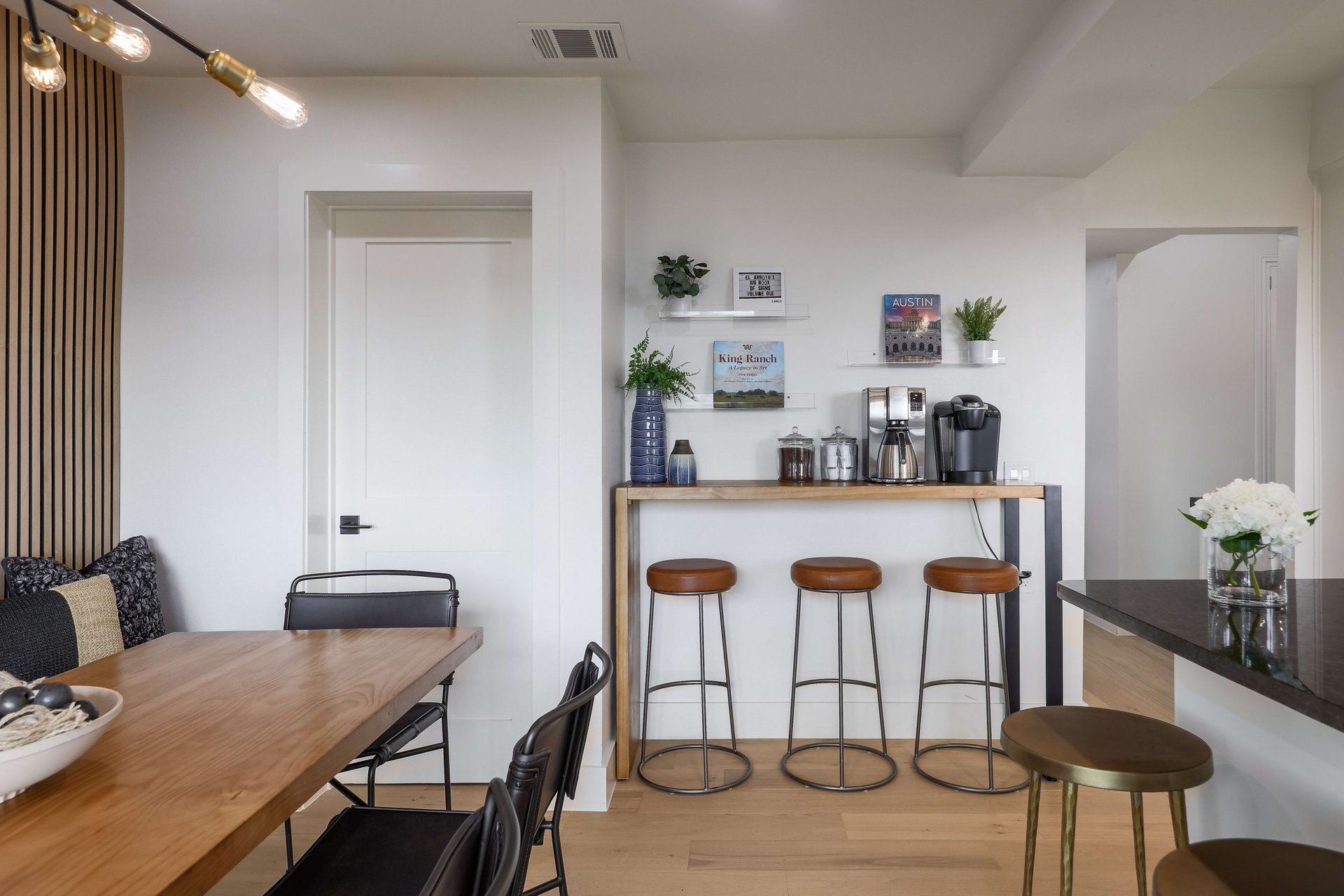 4303 Cat Mountain Drive