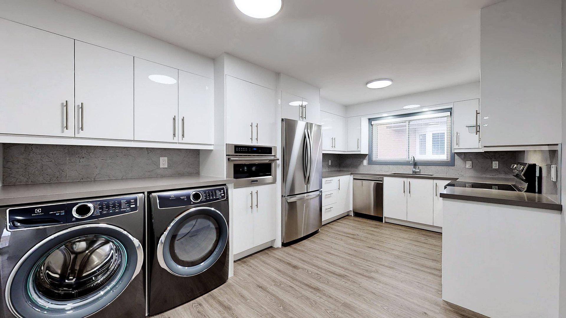36 Jayfield Rd - Upper Unit