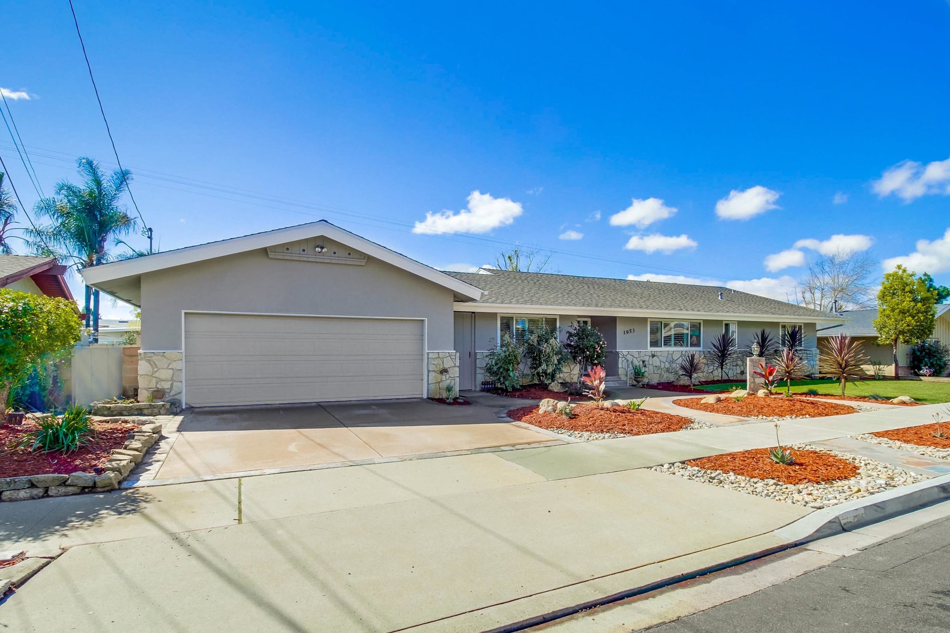 1953 Flying Hills Lane