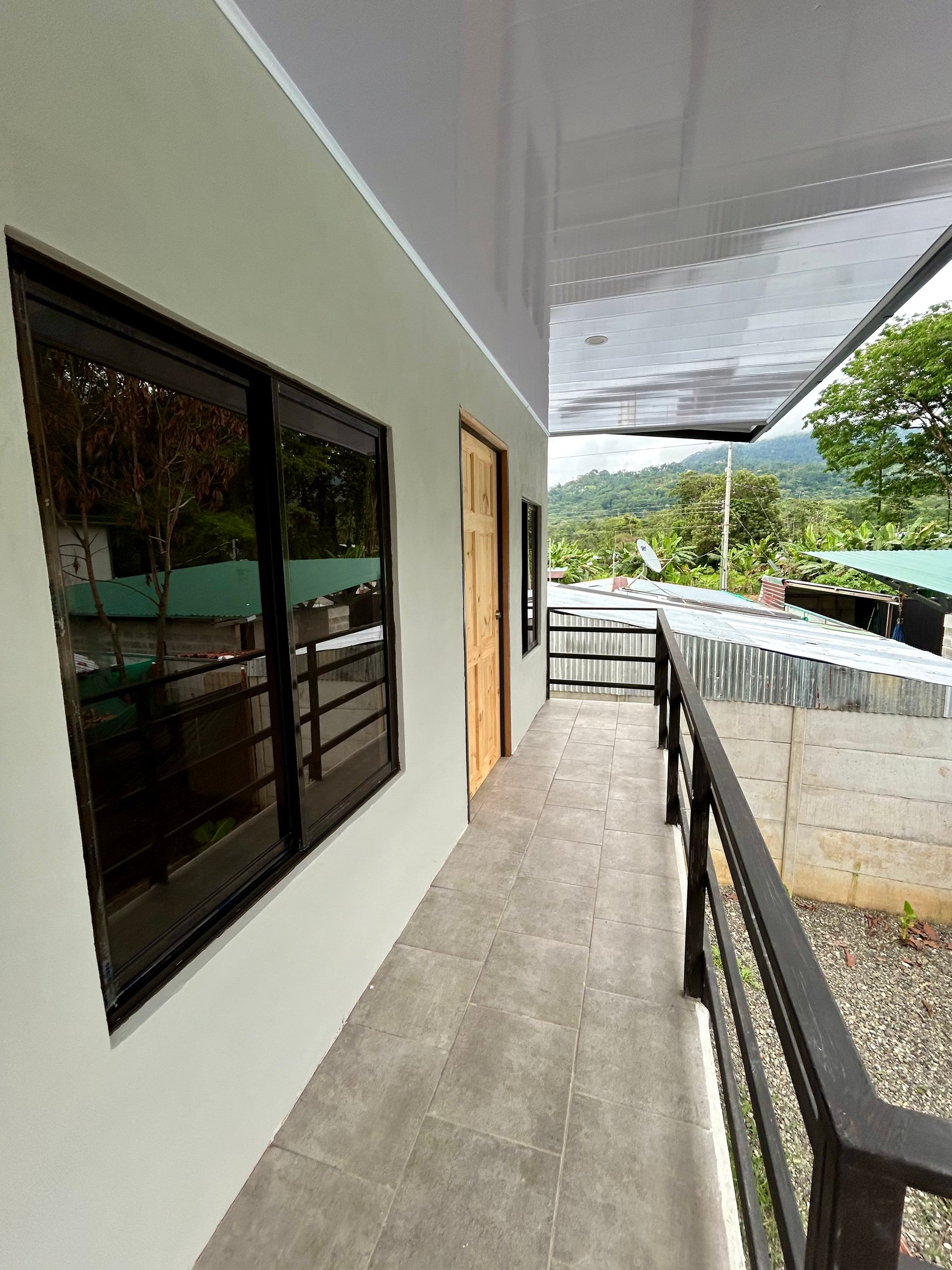 4-Units Mini Apartment In Uvita, Potential Rental income