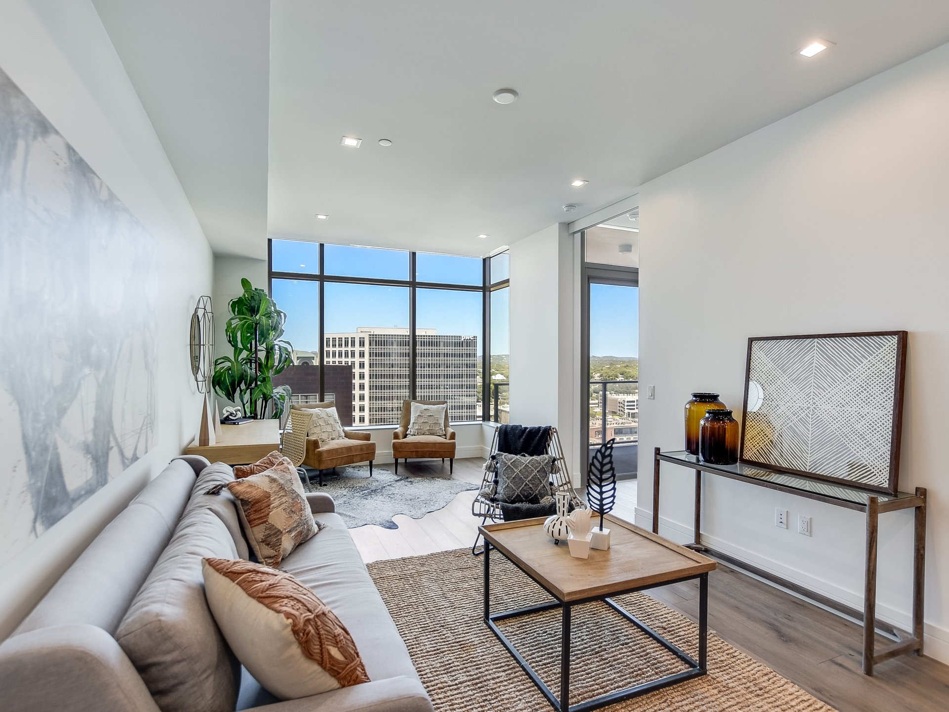 Fifth & West, #1602