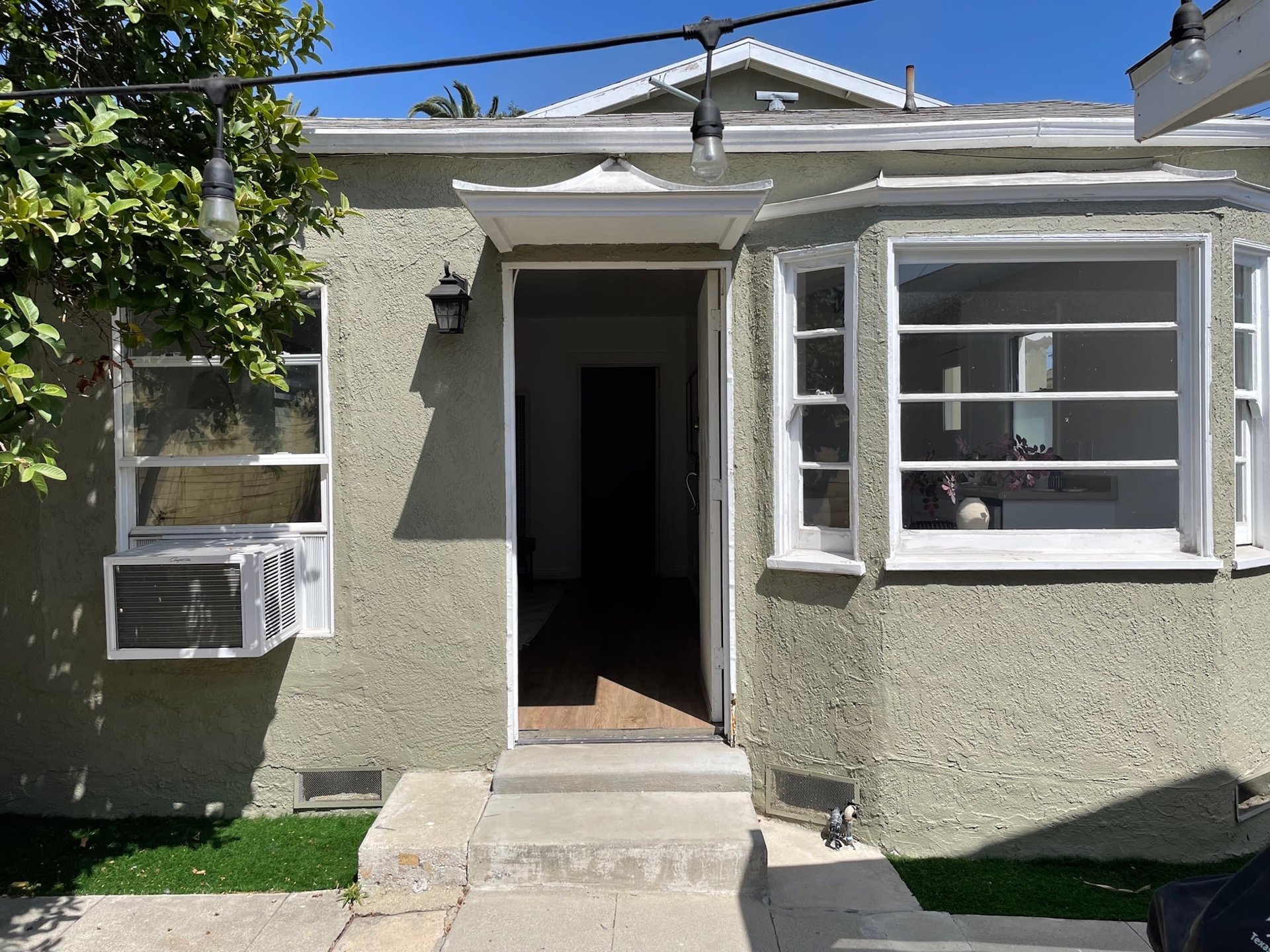 Rare Newer Renovated Duplex (2 on a Lot) in Mid-City