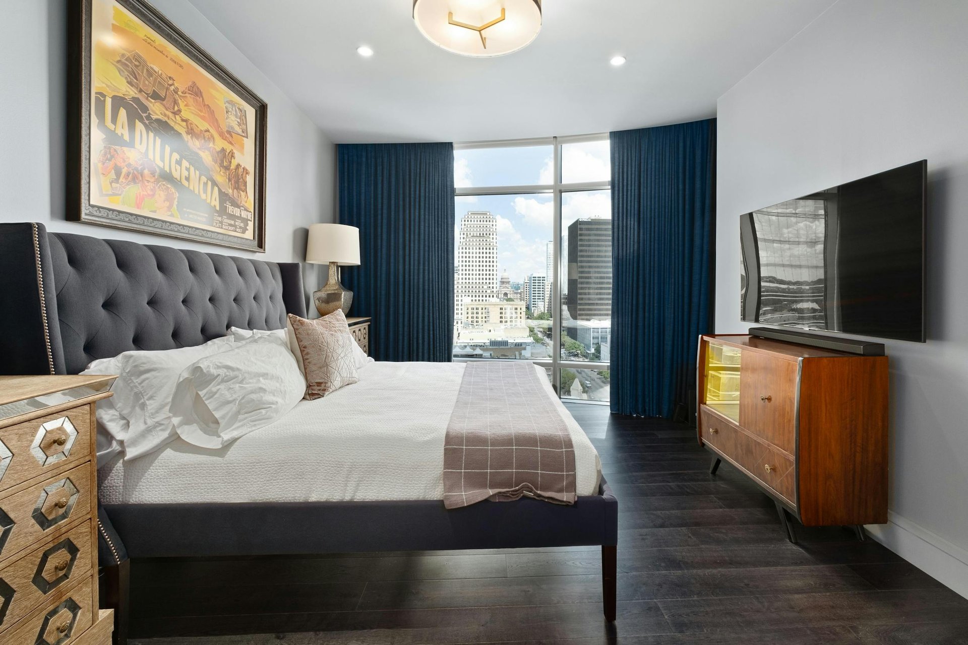 200 Congress Ave #15D 