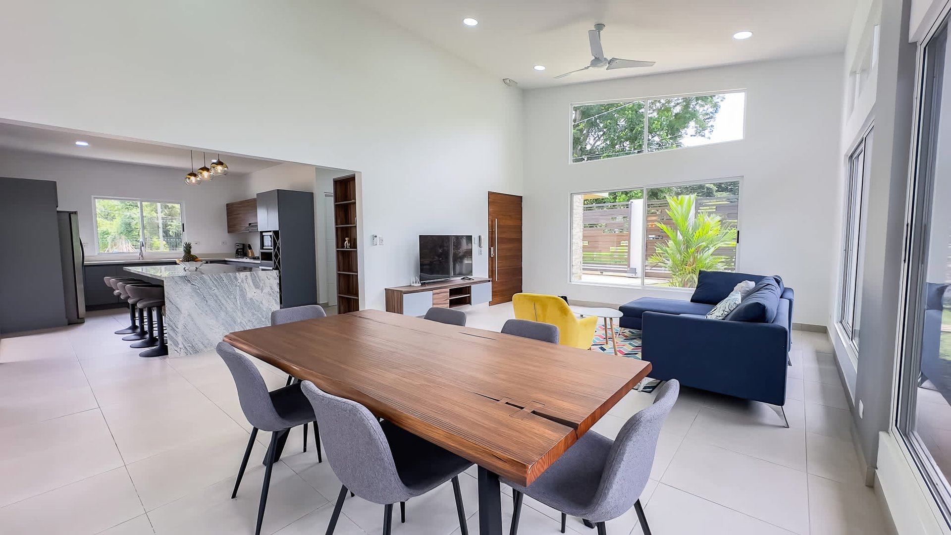 Uvita Paradise Brand New 3 Bedroom, 2.5 Bathroom Modern Home