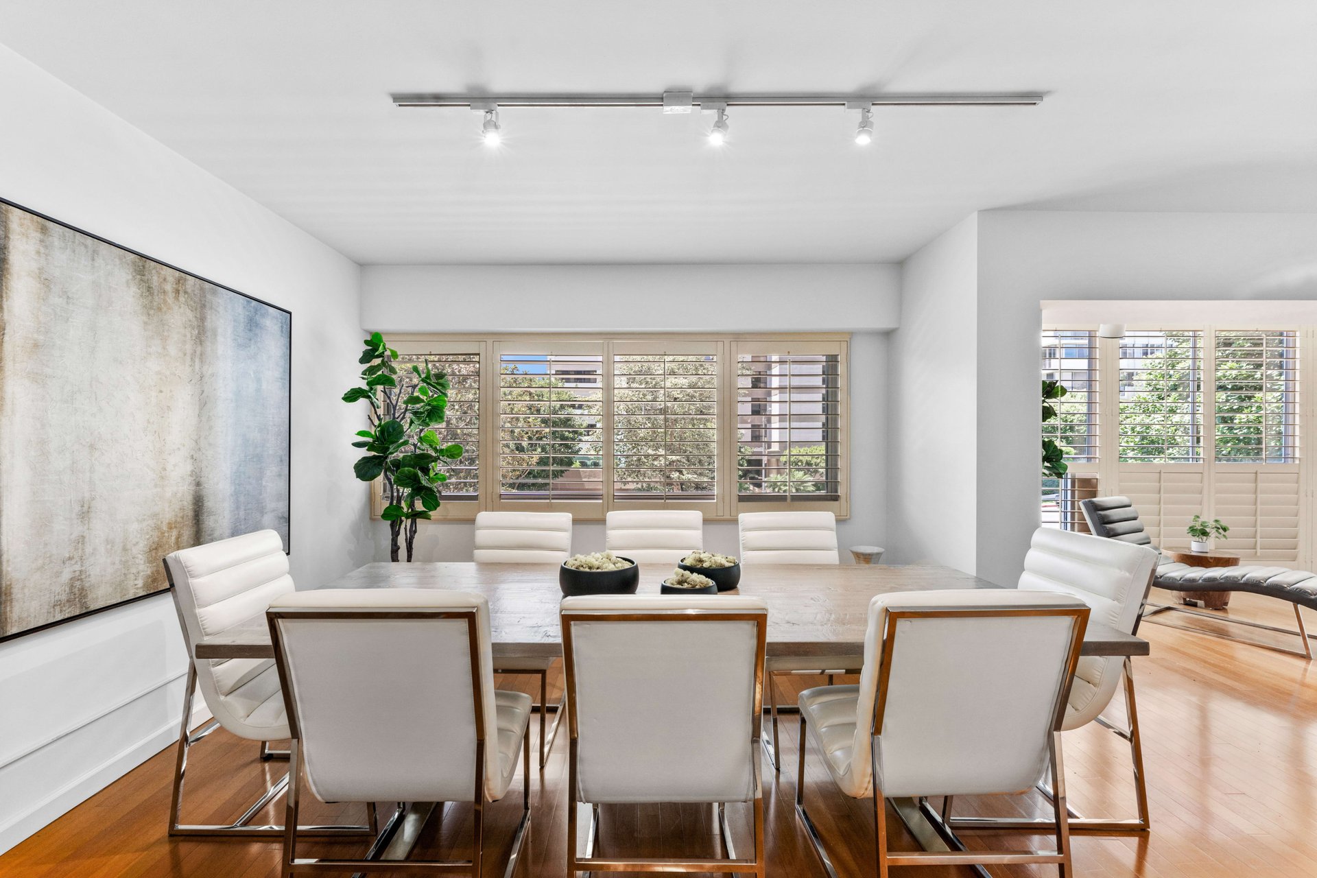 The Churchill #2E, Wilshire Corridor