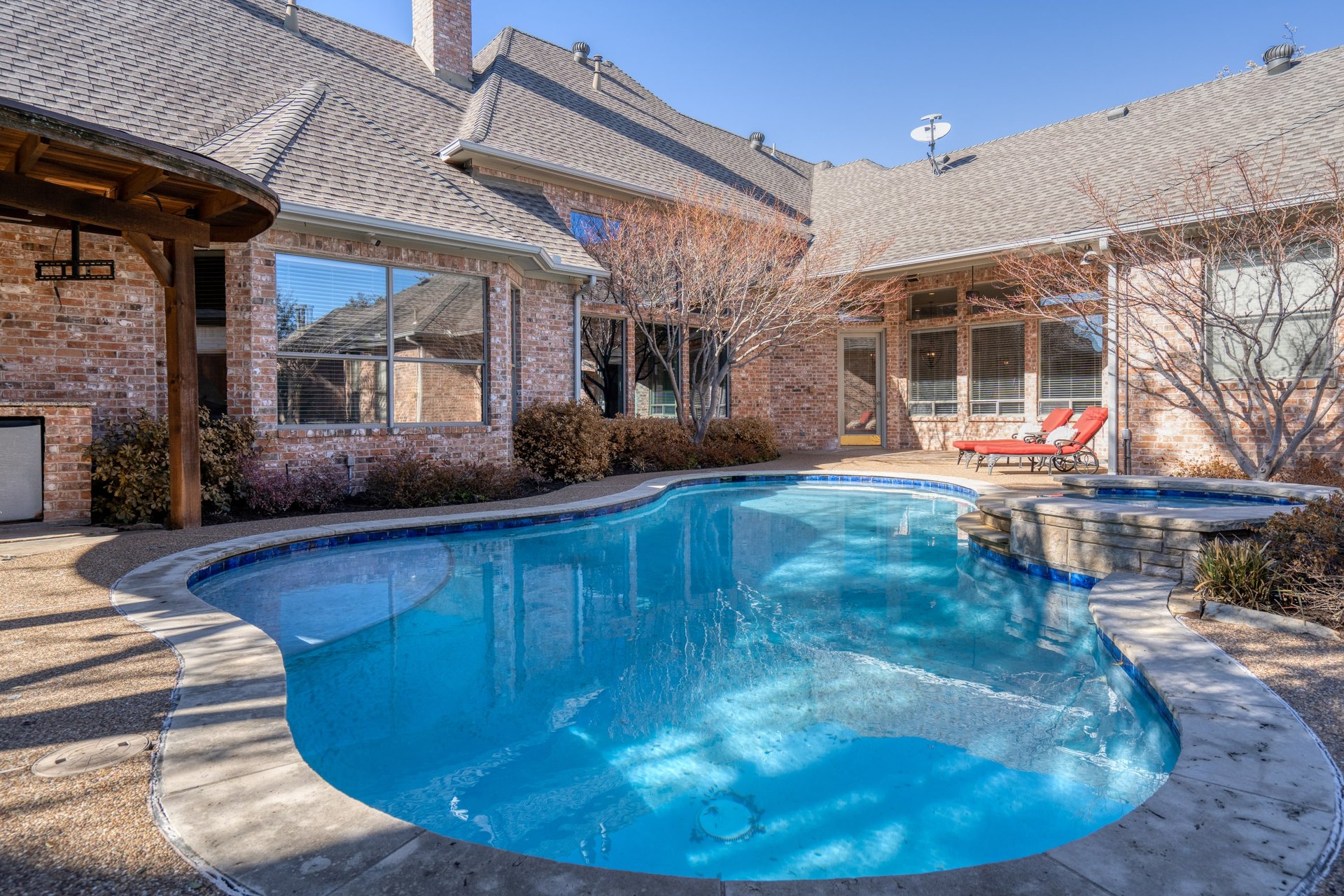 Rare Find 1.5 Story in Starwood!