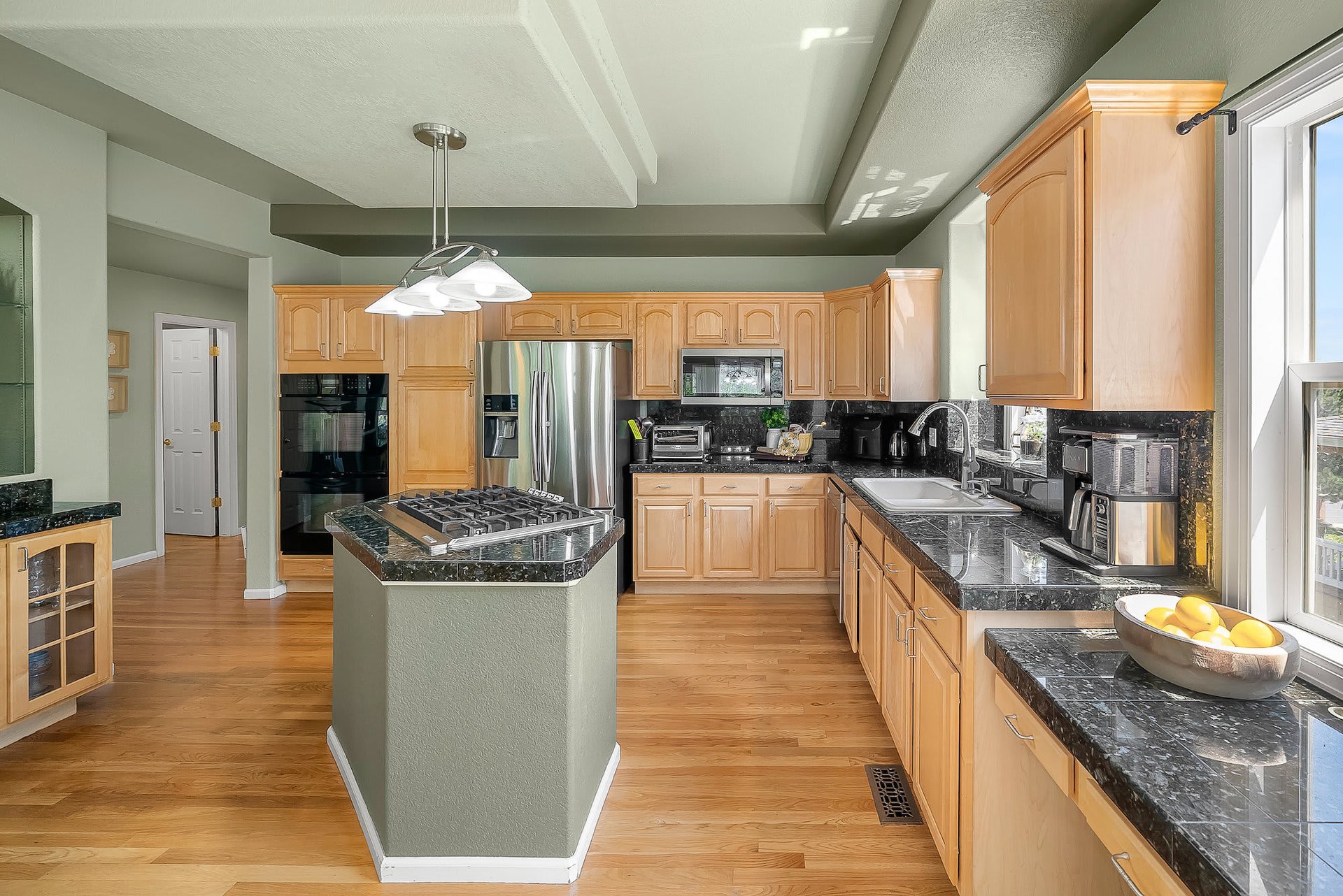 376 Mesa View Way
