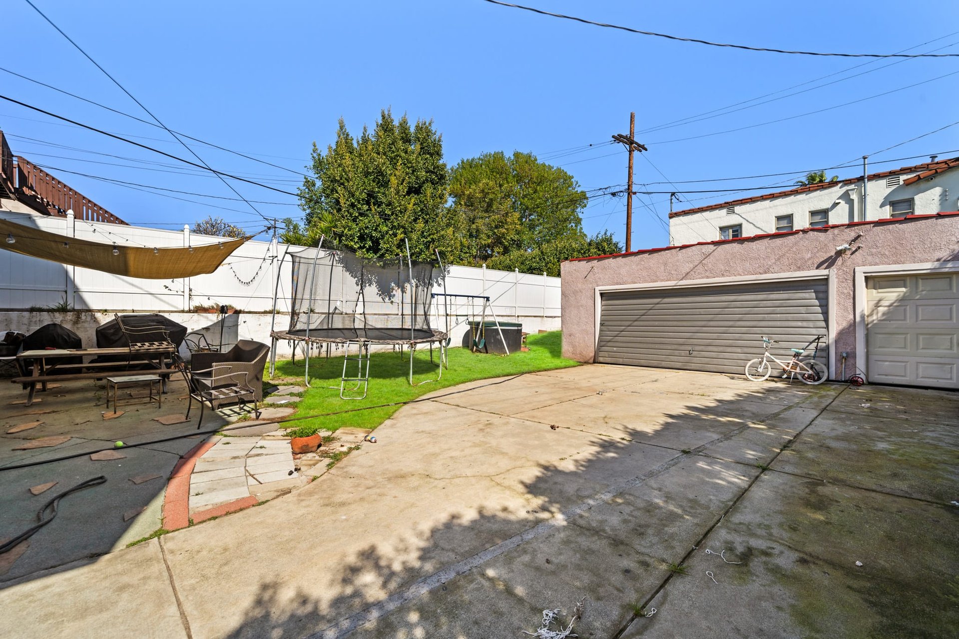 Wonderful Pride-of-Ownership Spanish 2-Story Duplex in Longwood Highlands