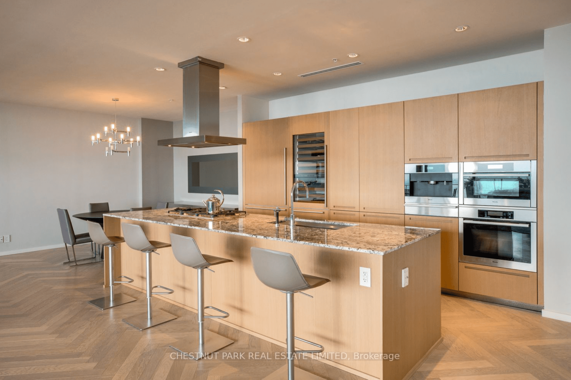 Suite 5302- 180 University Avenue